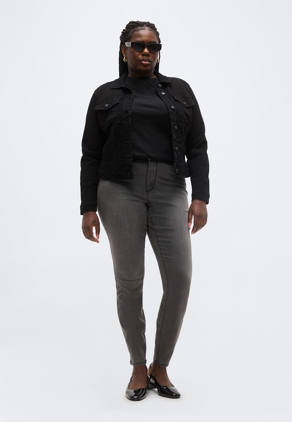 Vero Moda Curve VMCSOPHIA