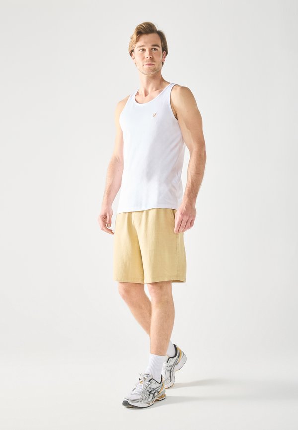 Pier One by Zalando