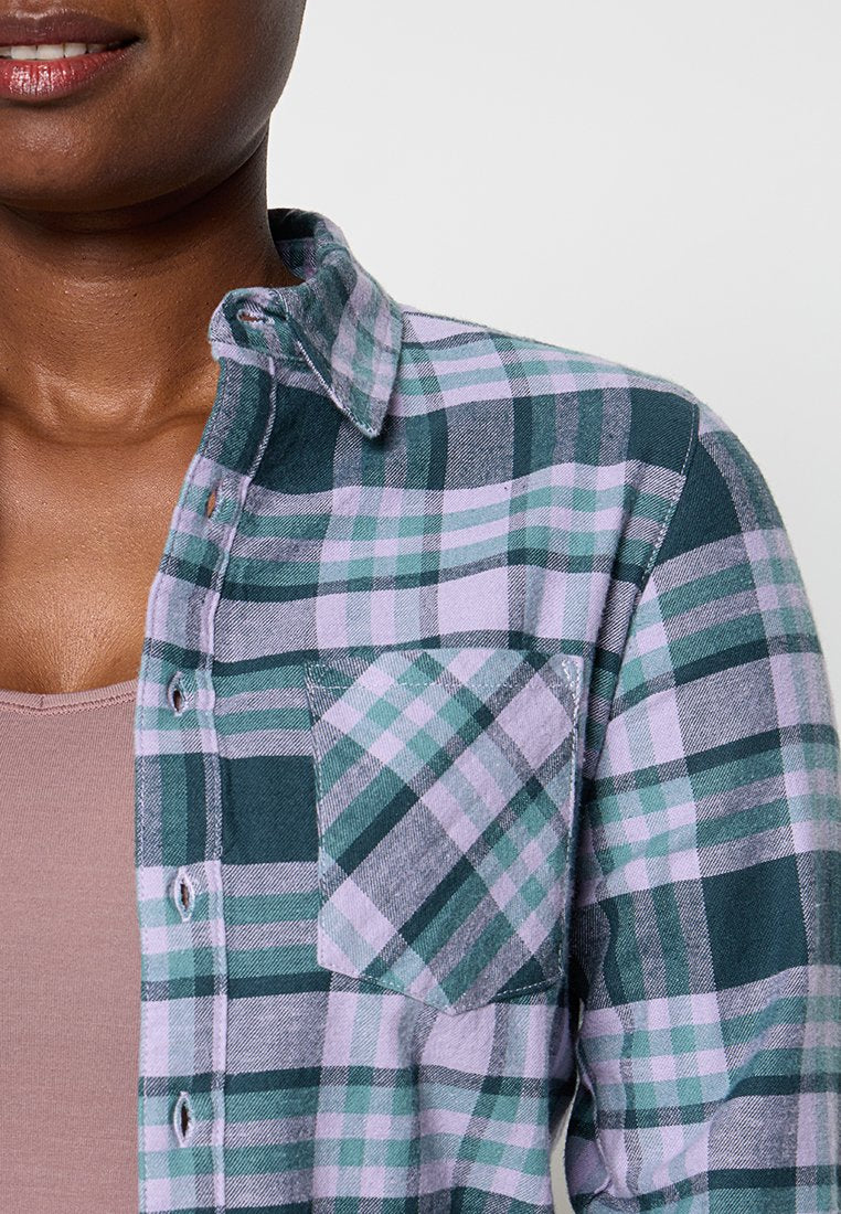 REGULAR FIT  Media 2