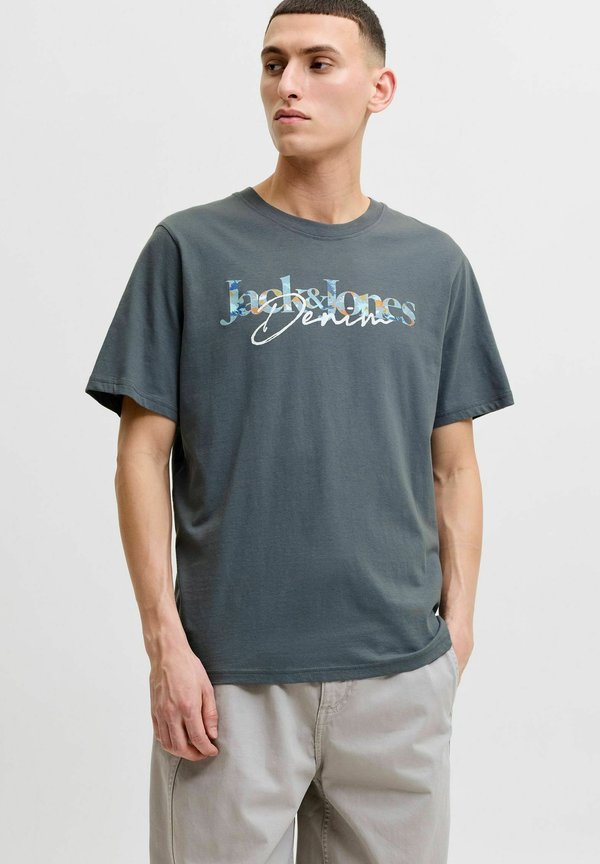 Jack & Jones JJTOM TEE CREW NECK - Print T-shirt - turbulence