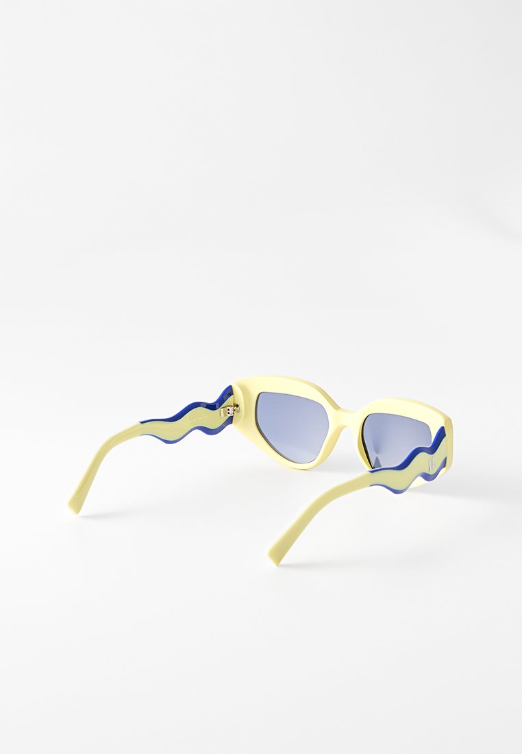 KARL LAGERFELD Sonnenbrille Media 3