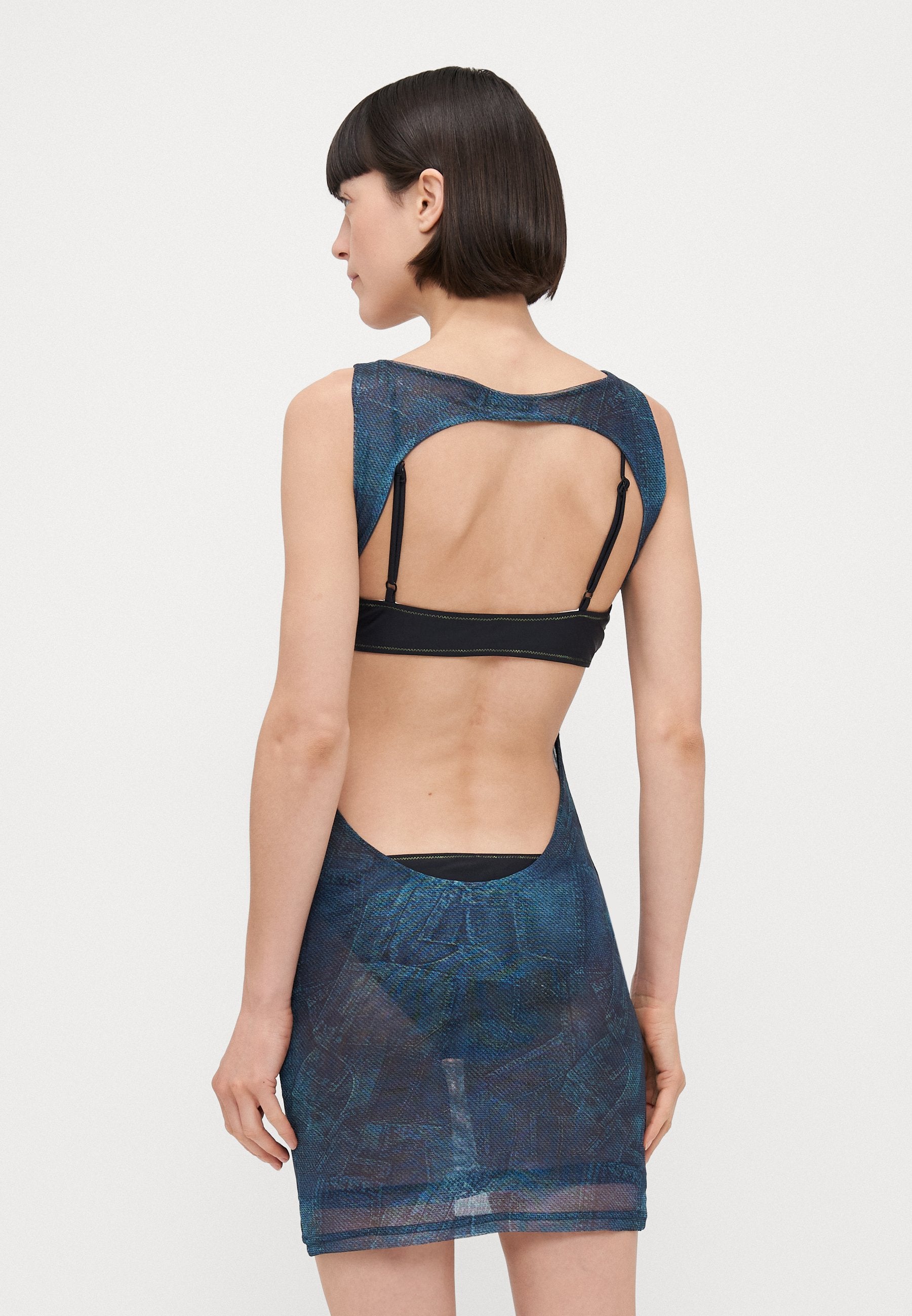 It's Now Cool THE BACKLESS MINI