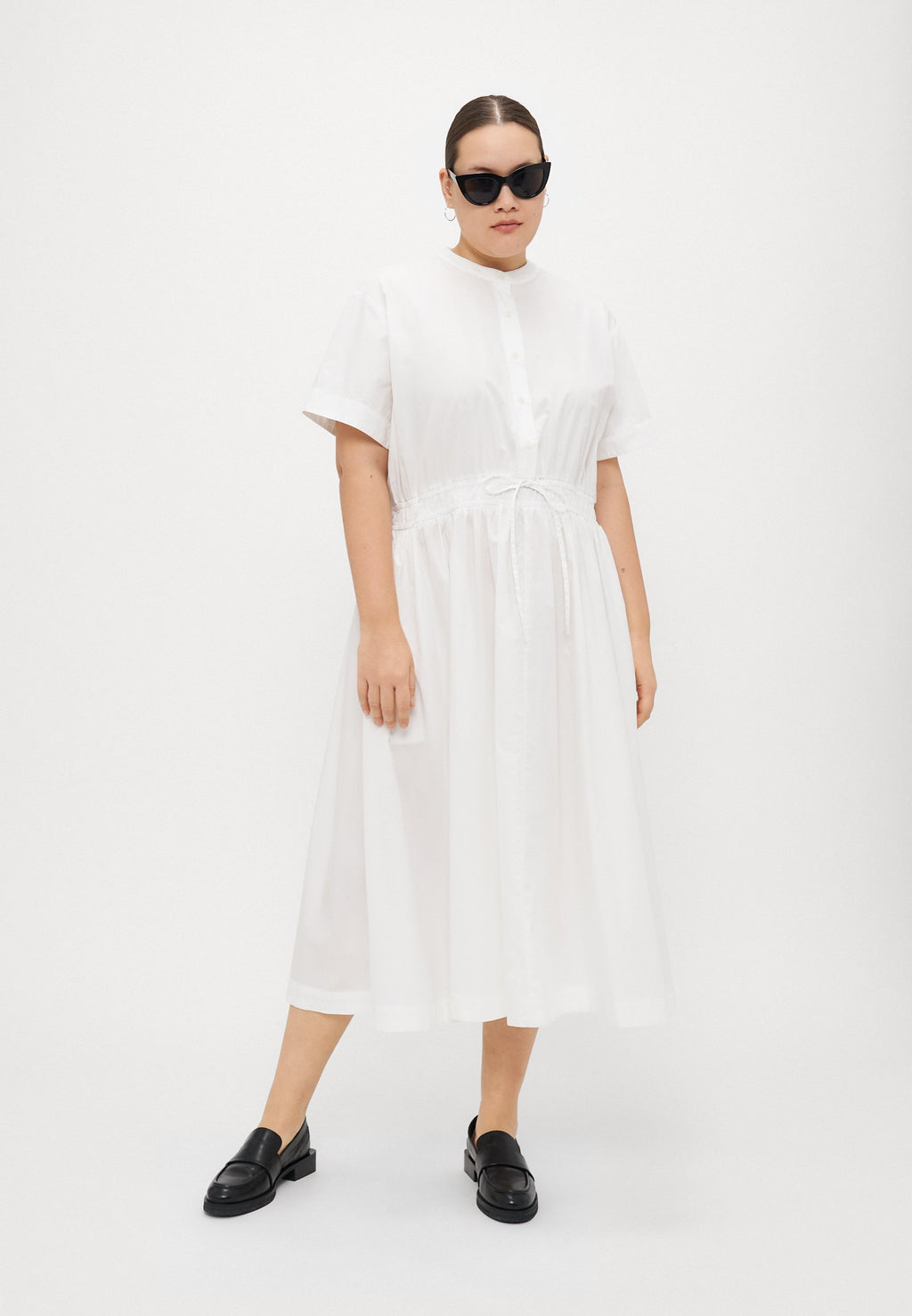 SMOCKED MIDI DRESS Media 2