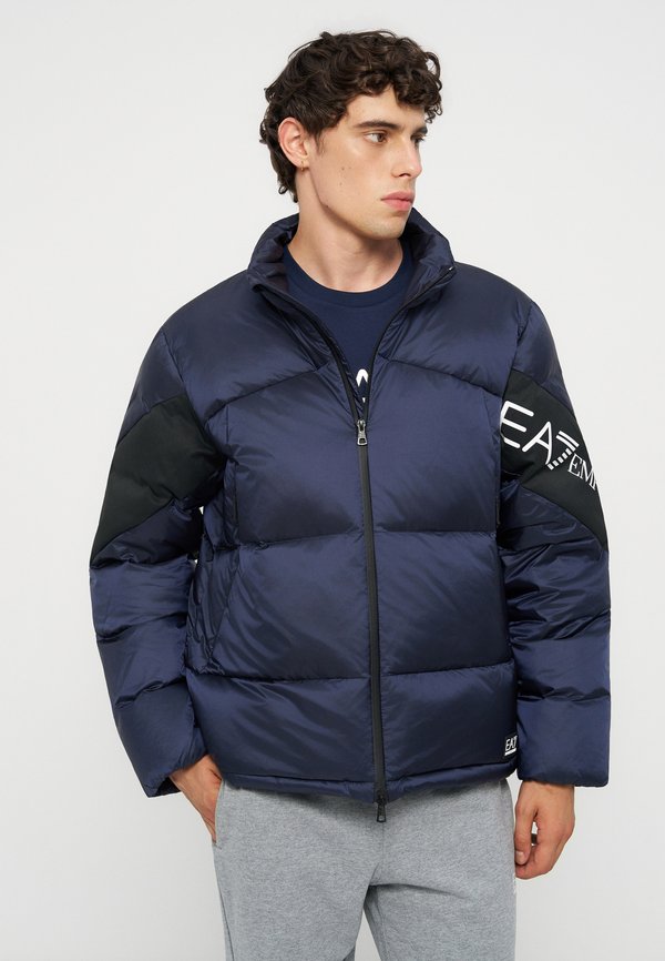 EA7 Emporio Armani