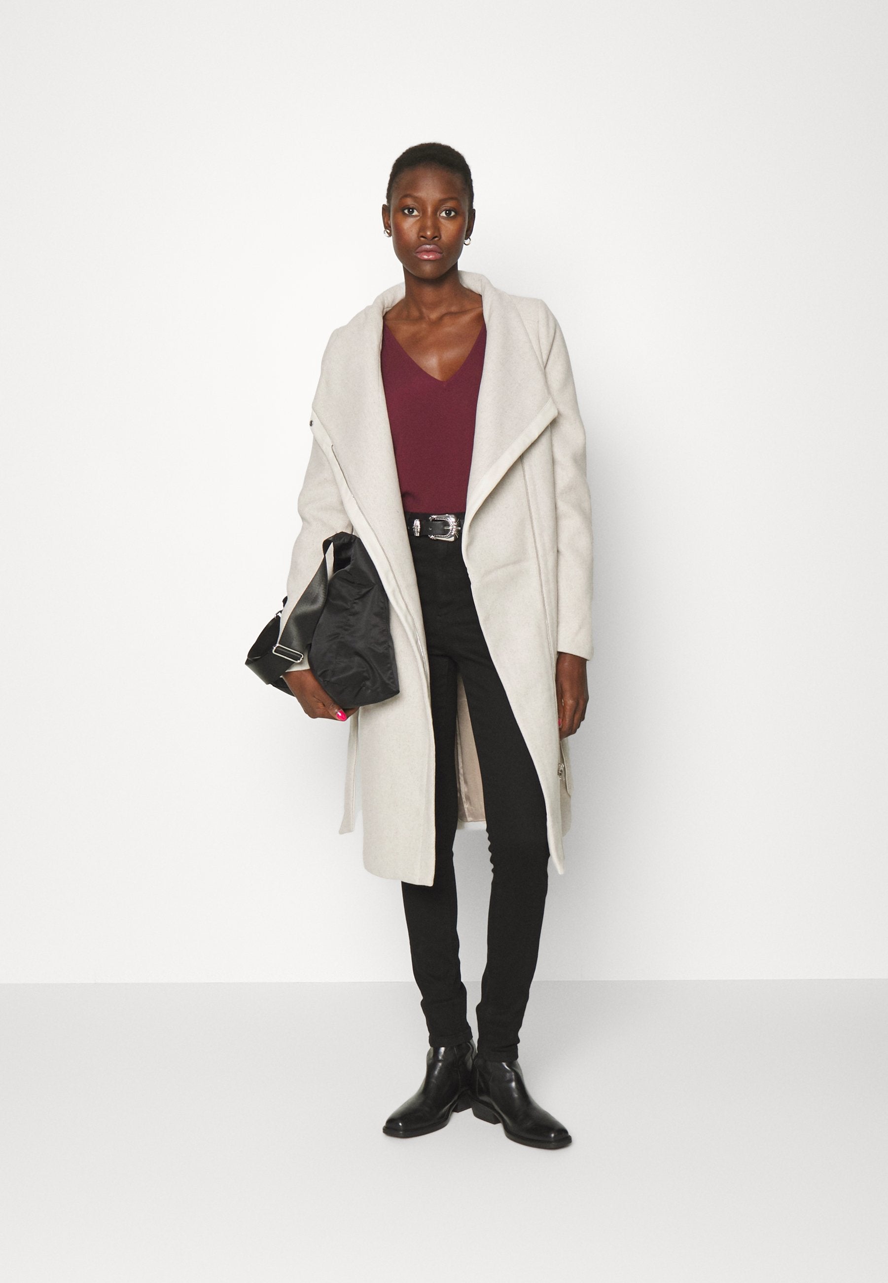 Vero Moda Tall VMBEATRIX V NECK