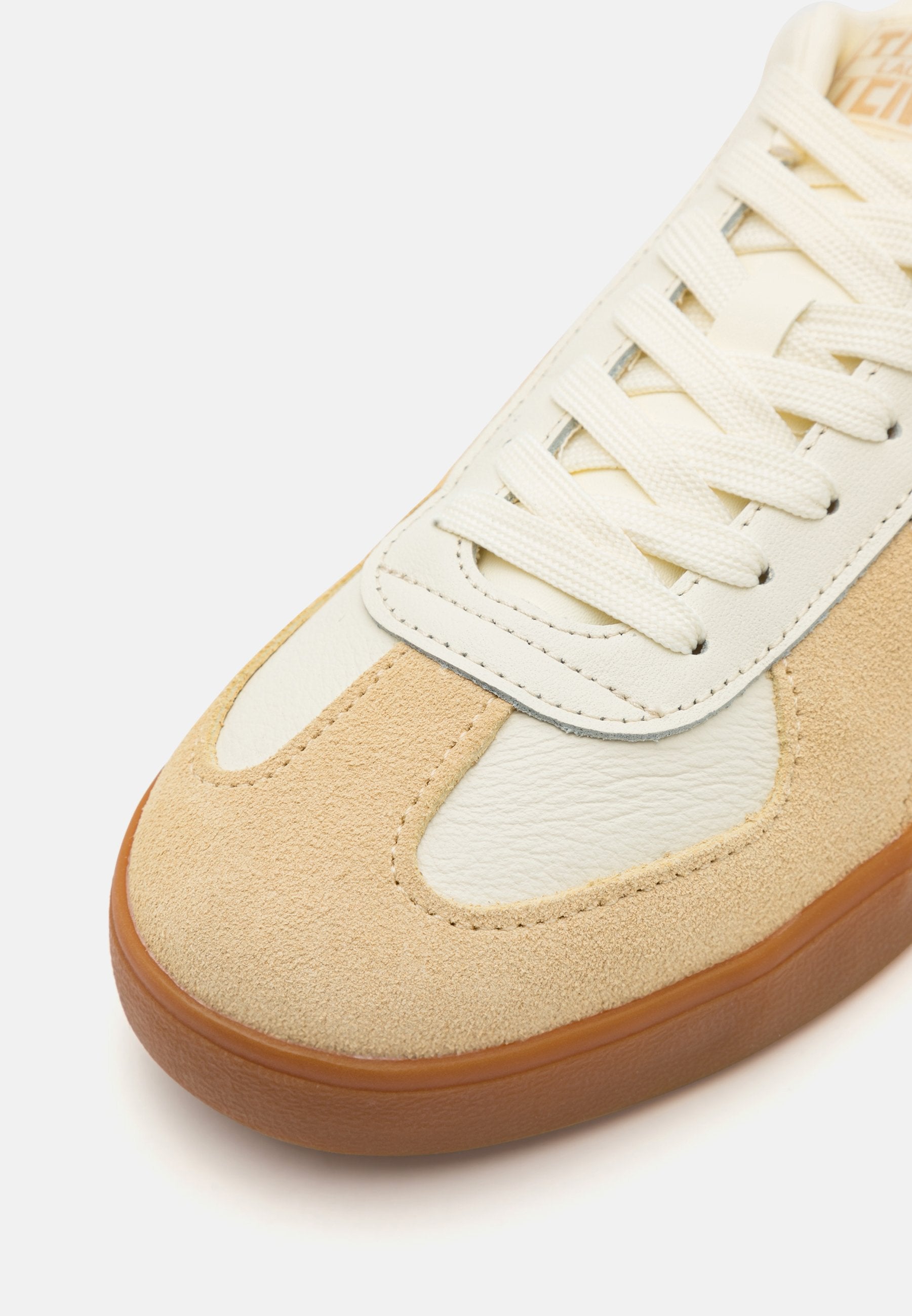 Lacoste BASESHOT PRO 125