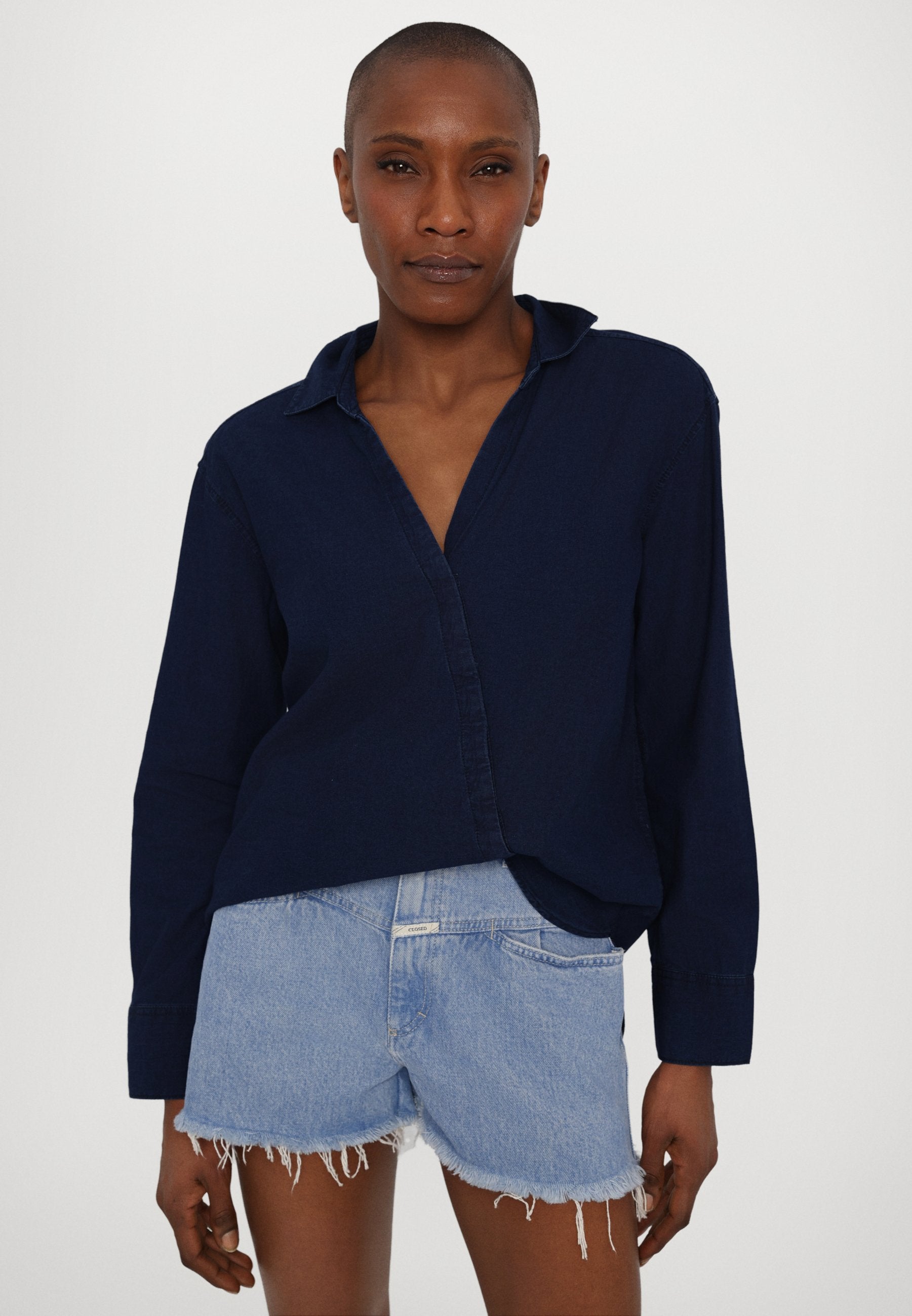 CLOSED ASYMMETRIC SHIRT