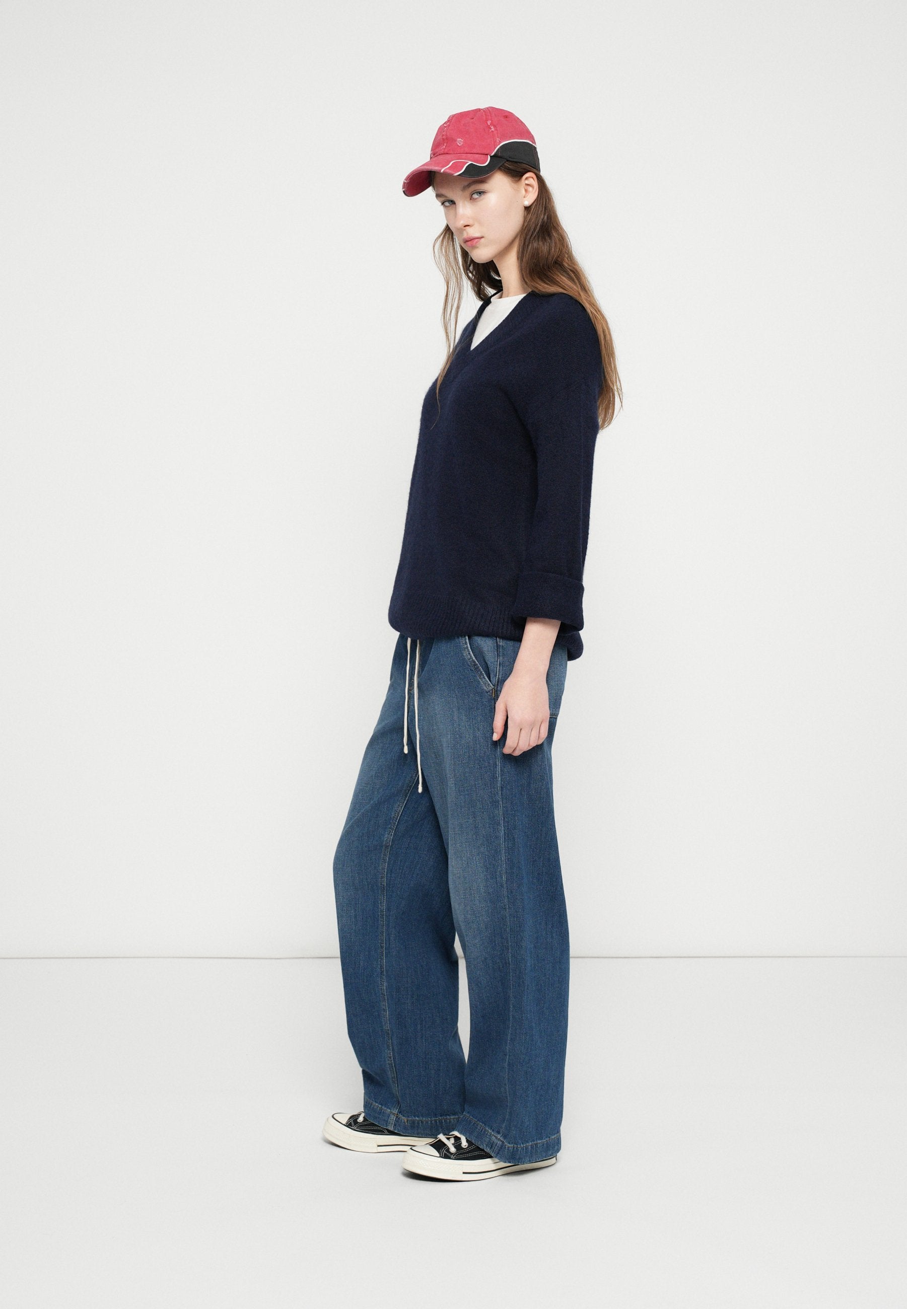 GAP AIRY V NECK