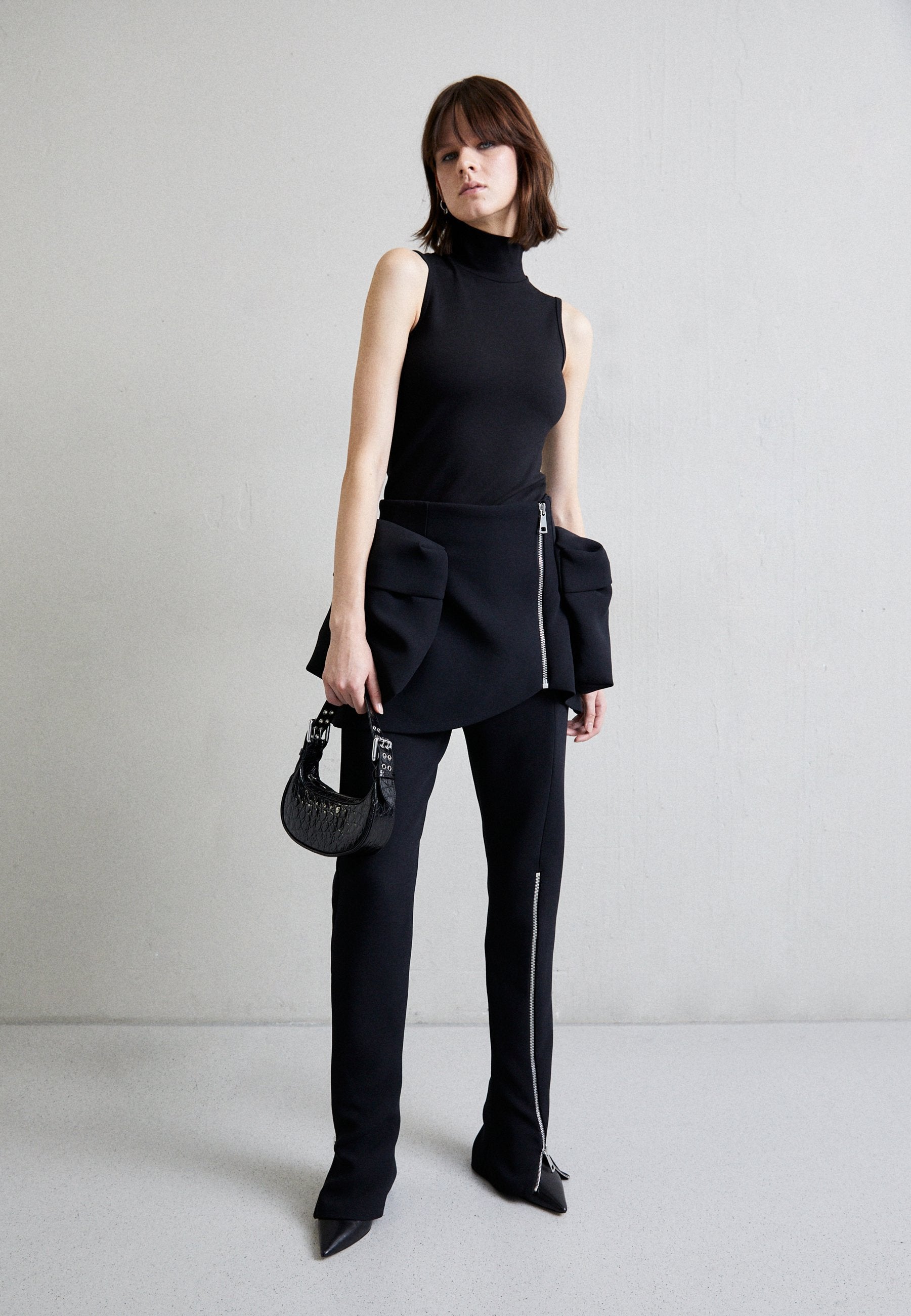 A.W.A.K.E. MODE BASQUE PANTS WITH ZIPS AND LARGE POCKETS