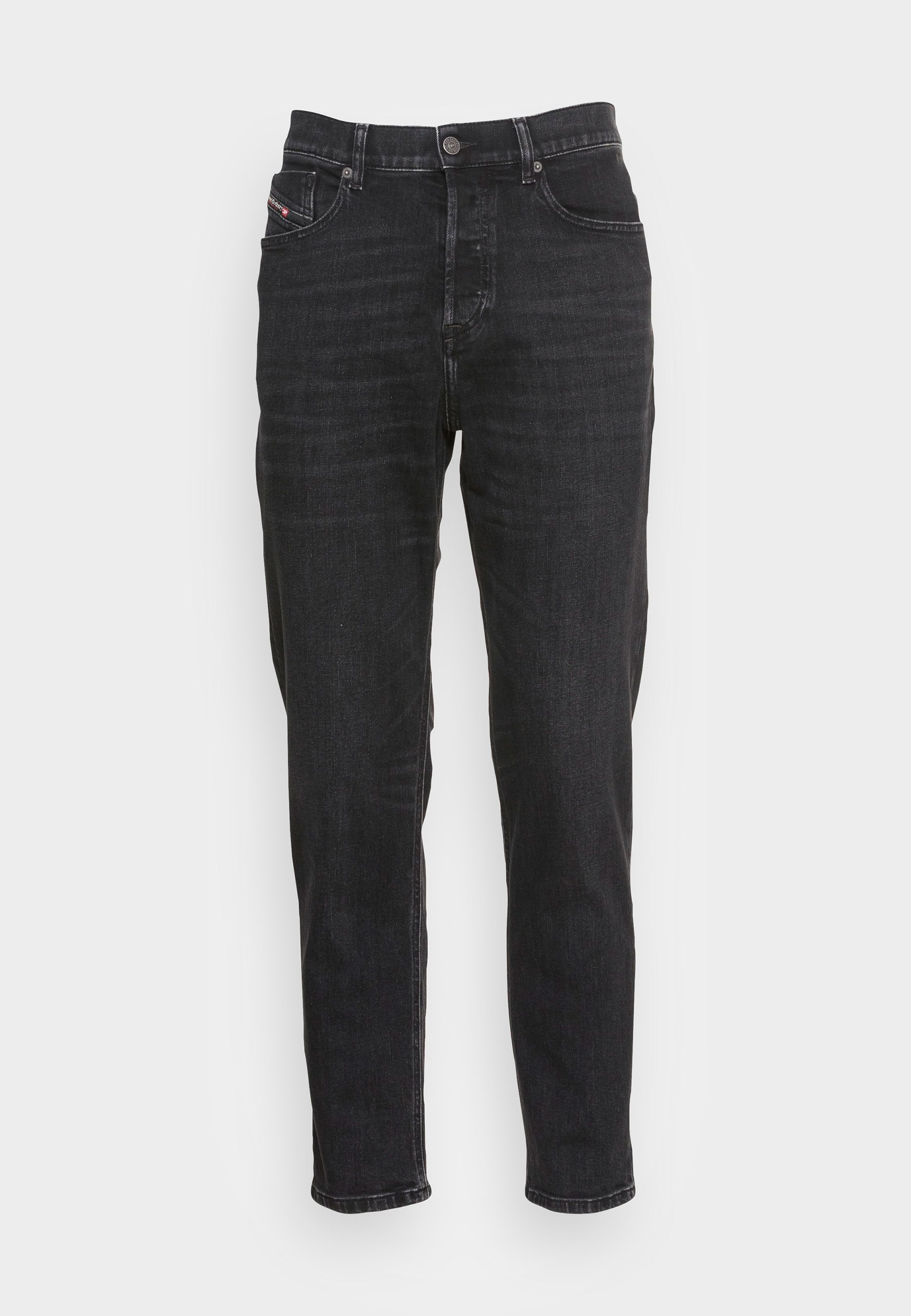 Schwarze Jeans aus Denim im Straight-Leg-Schnitt, mit fünf Taschen, einem Knopfverschluss und subtilen Ausbleichungen für eine strukturierte Optik.