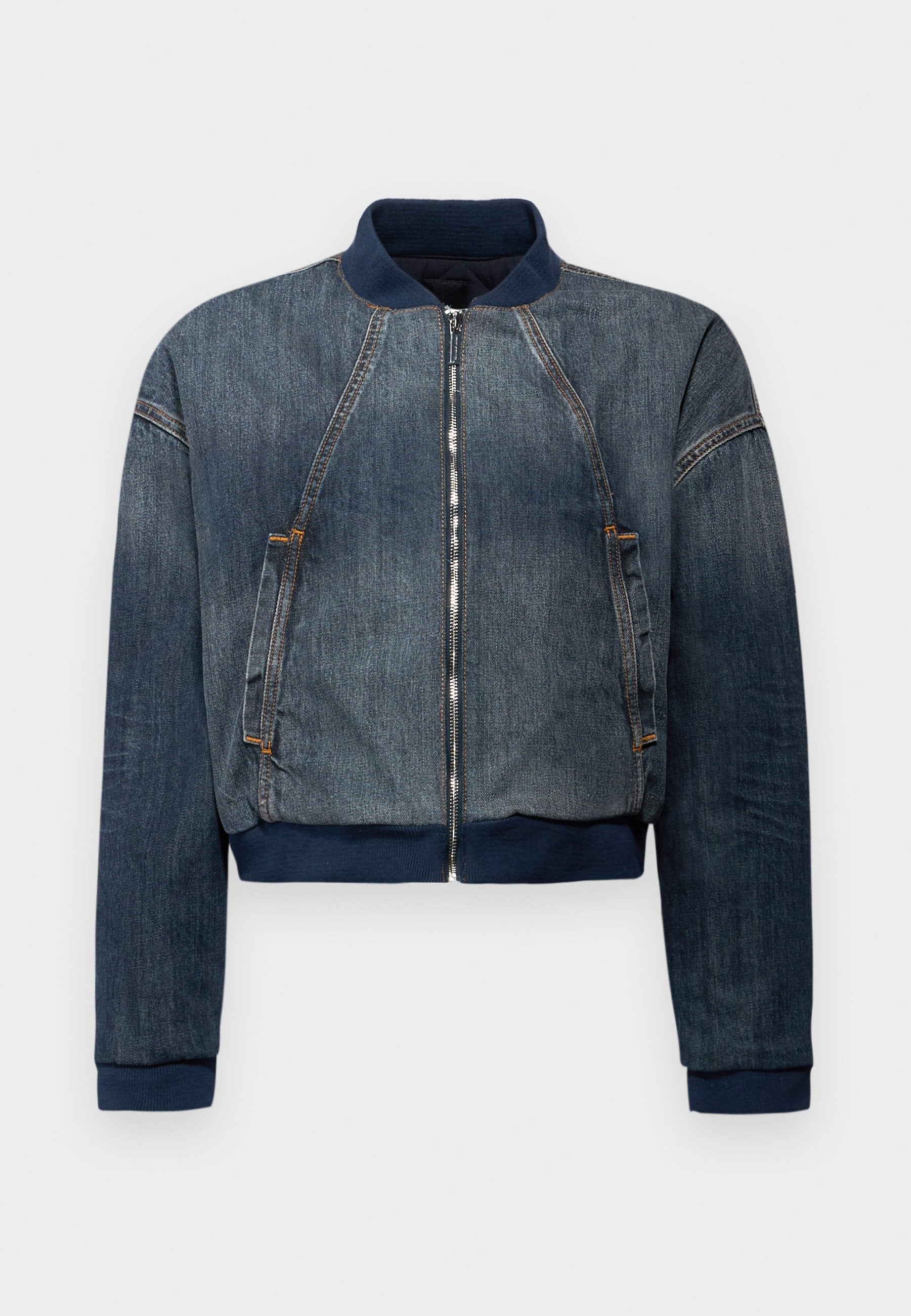 BLOUSON Media 1