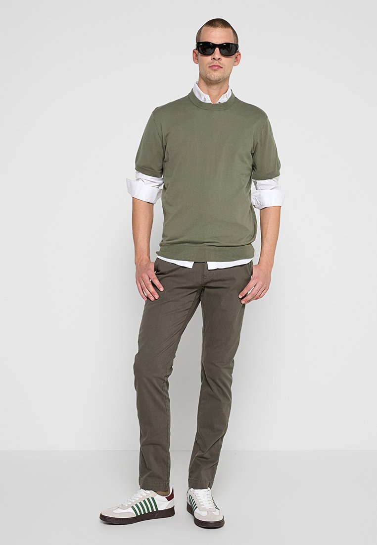 7 for all mankind