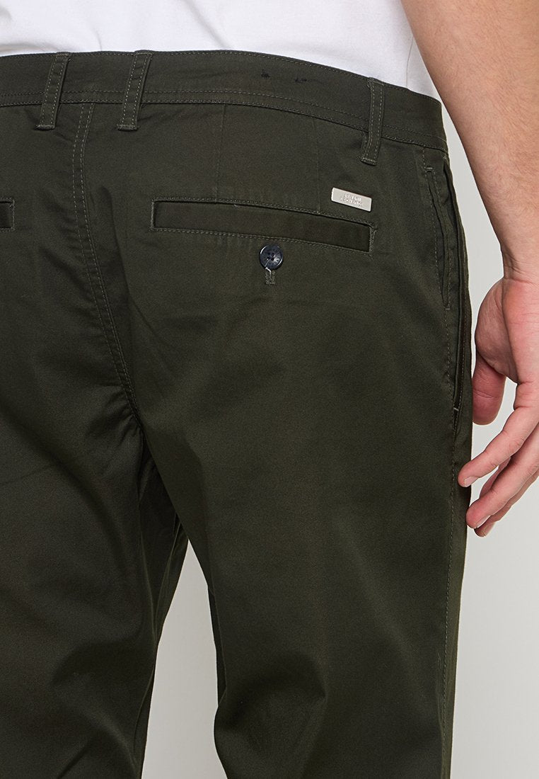 Armani Exchange Chino Media 6