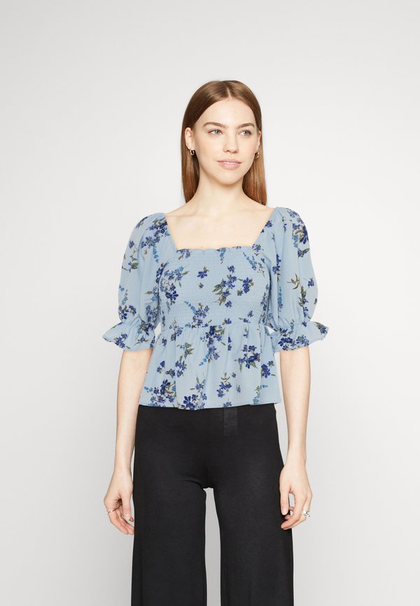 Vero Moda VMLUCA SMOCK - Blouse - skyway