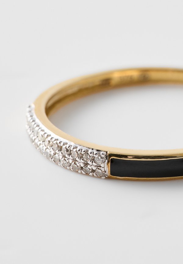 Atelier Du Diamant 0.07 CT DIAMOND