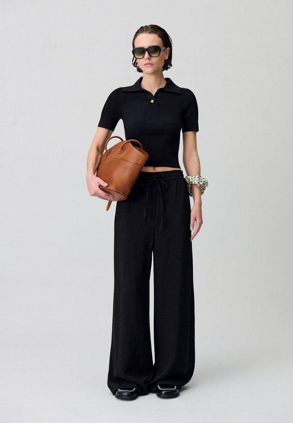 Claudie Pierlot MALIKA