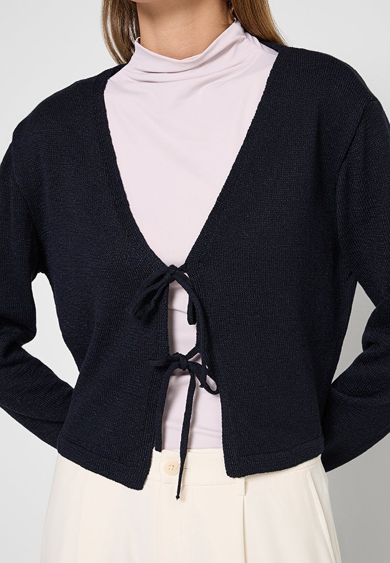 PULLOVER Media 3