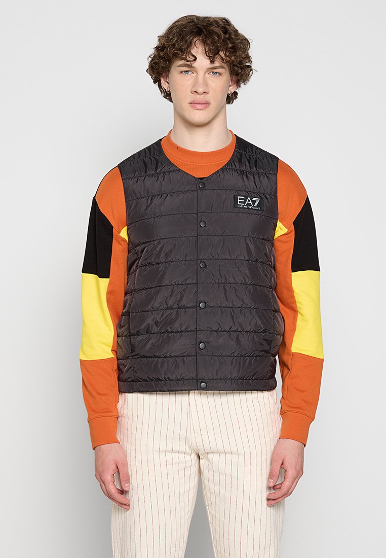 EA7 Emporio Armani Weste Media 1