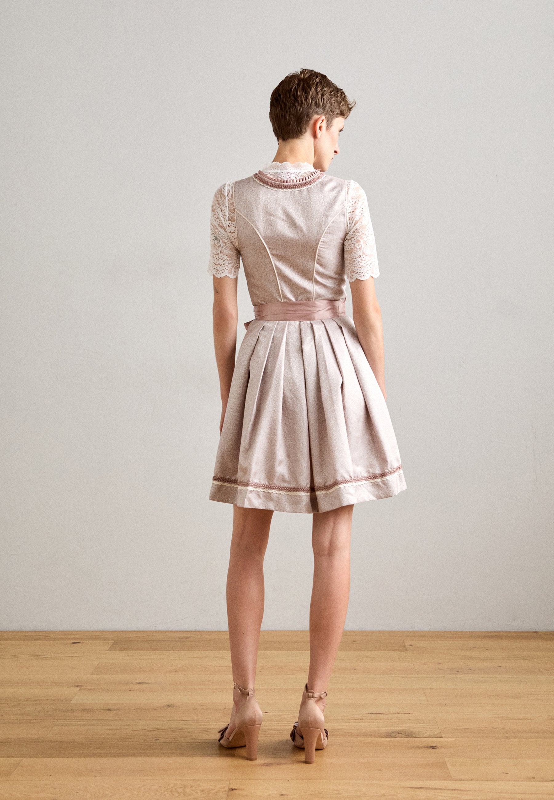 Krüger Dirndl