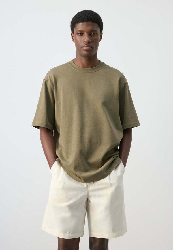 Mango ADULT - Basic T-shirt - khaki