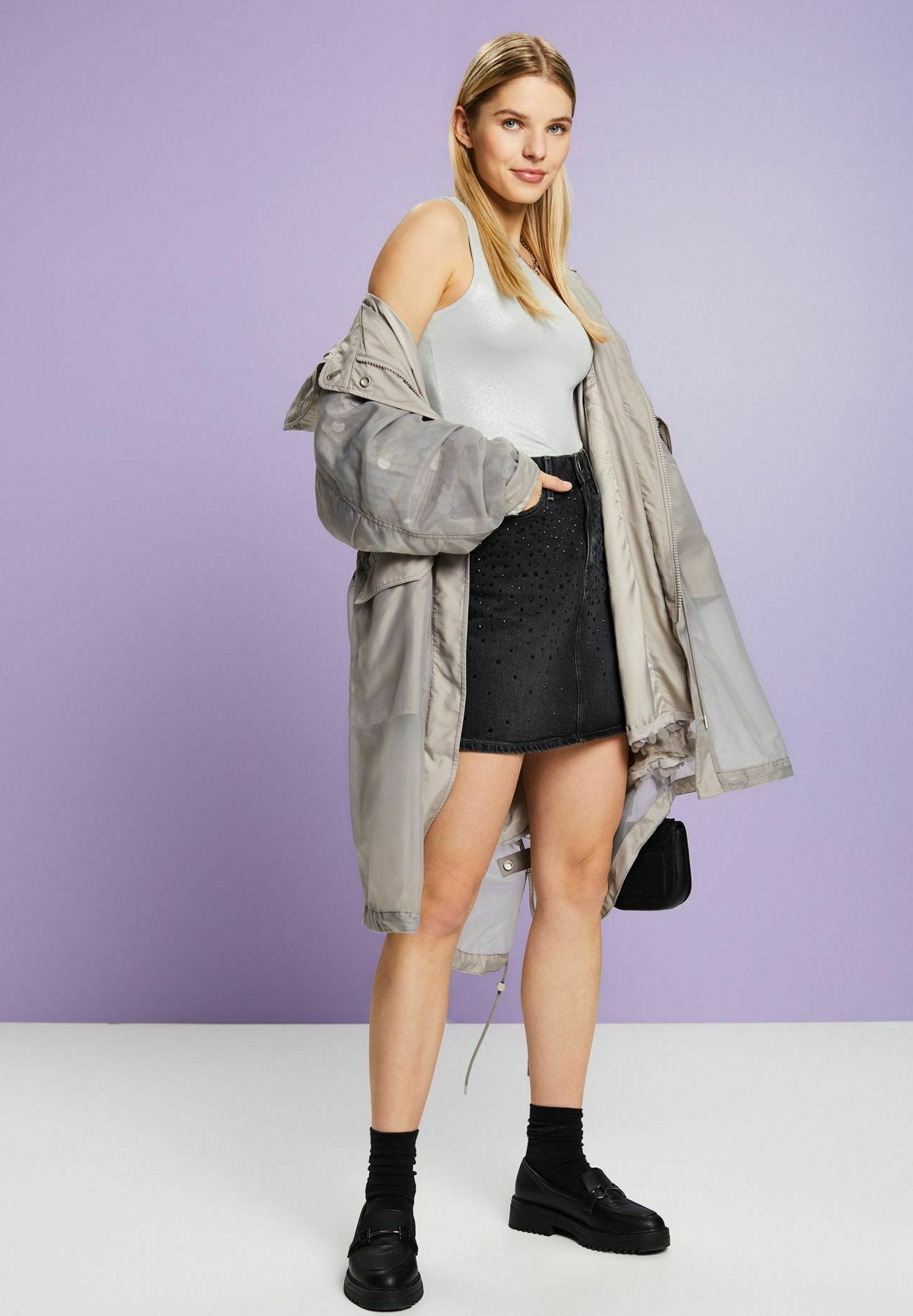 GLITZER IM ONE-SHOULDER-DESIGN Media 5