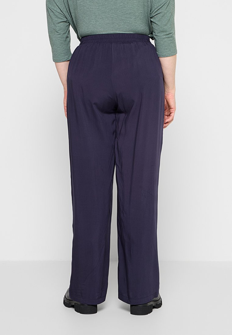 CARNURA WIDE LEG Media 3