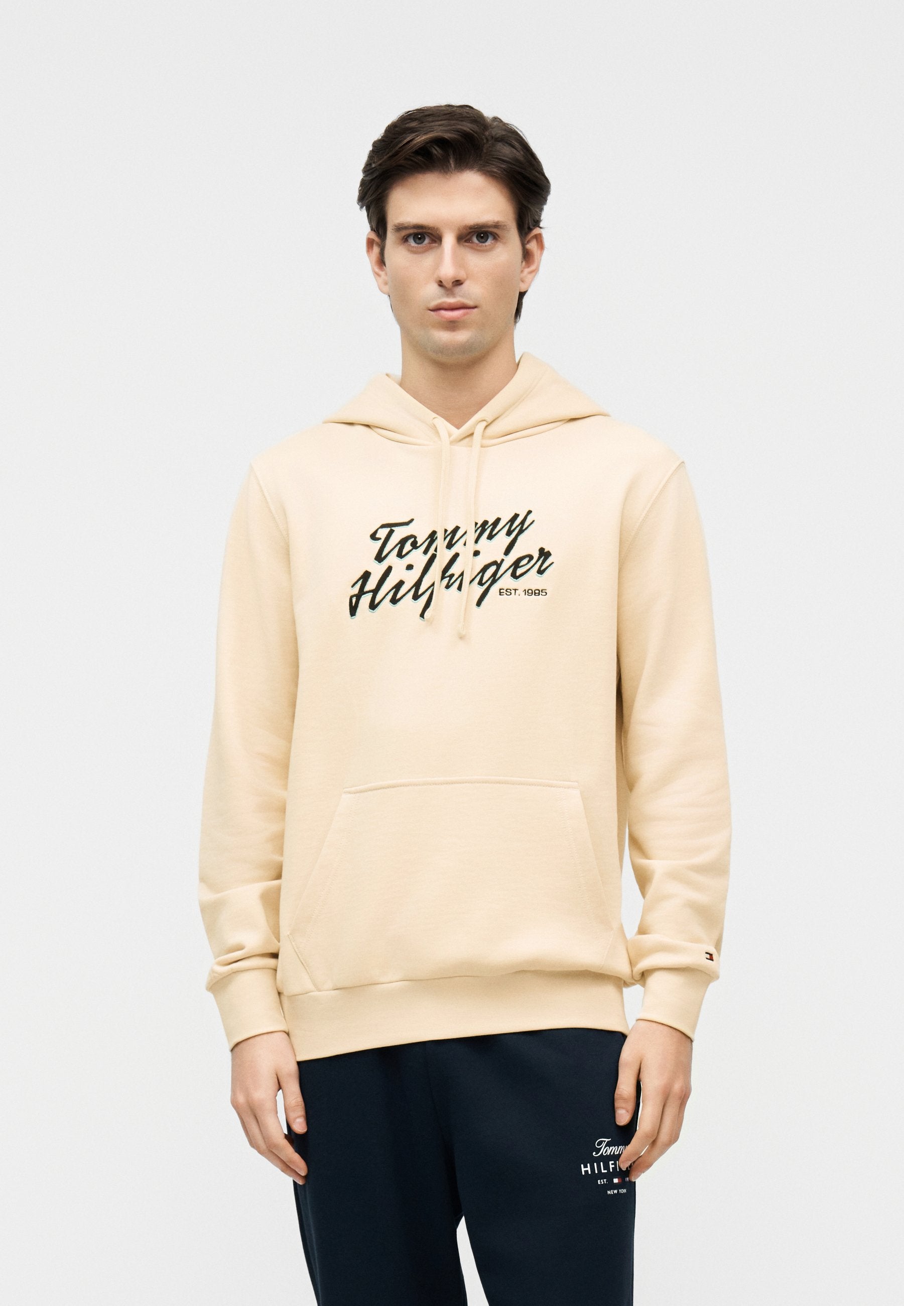 SUMMER TEXT GRAPHIC HOODY Media 3