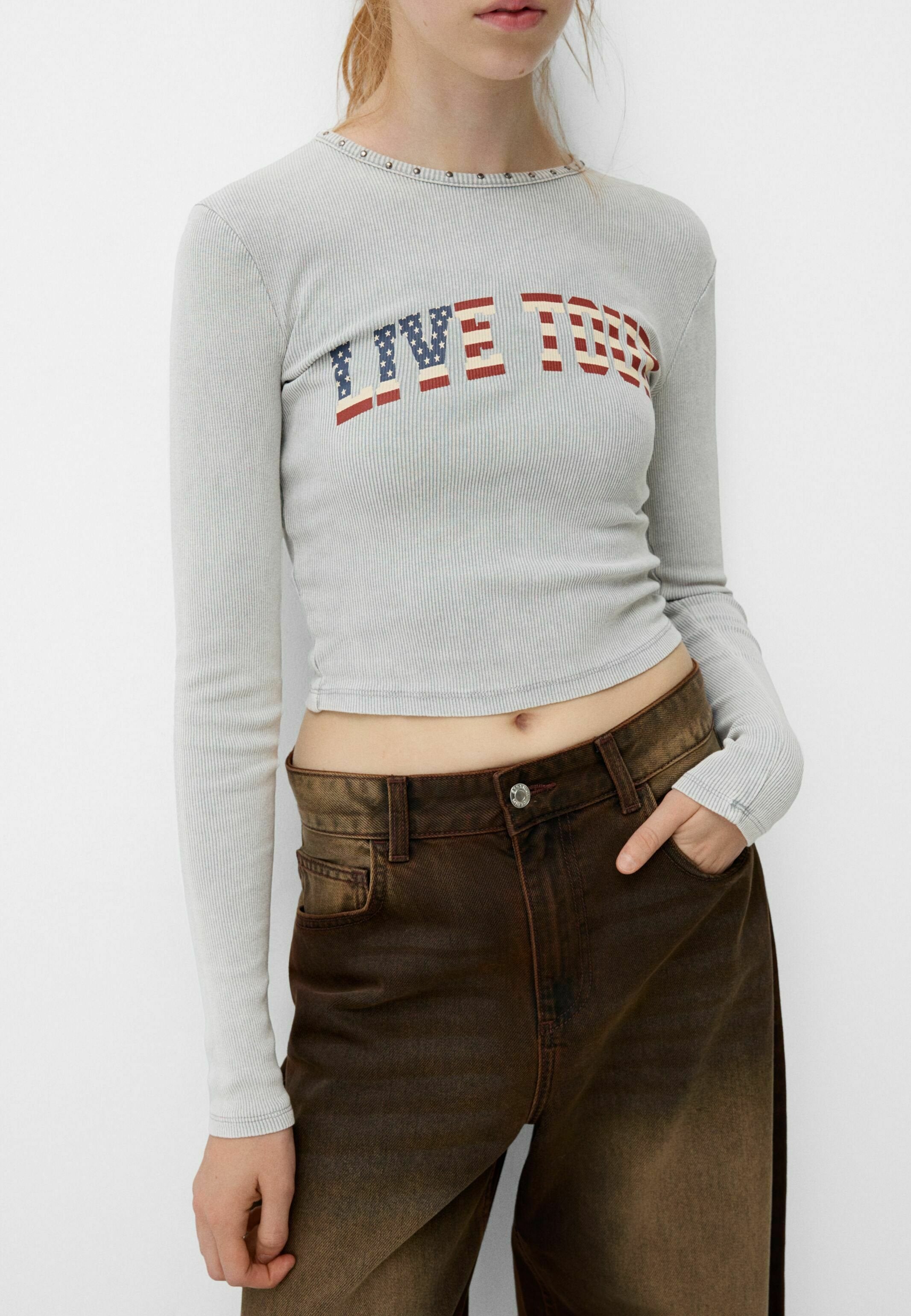 Bershka LONG SLEEVE WITH STUDS