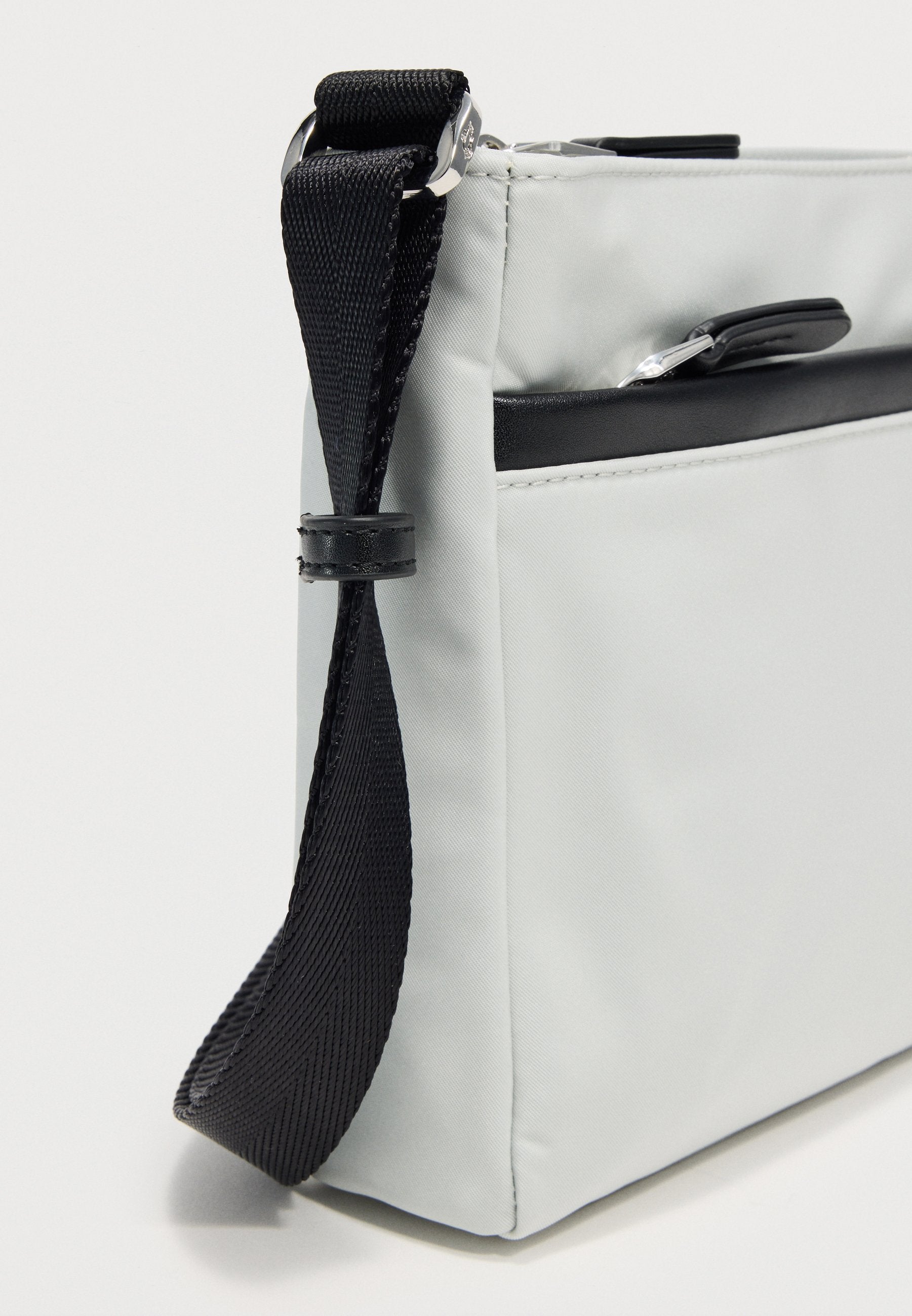 Mandarina Duck HUNTER