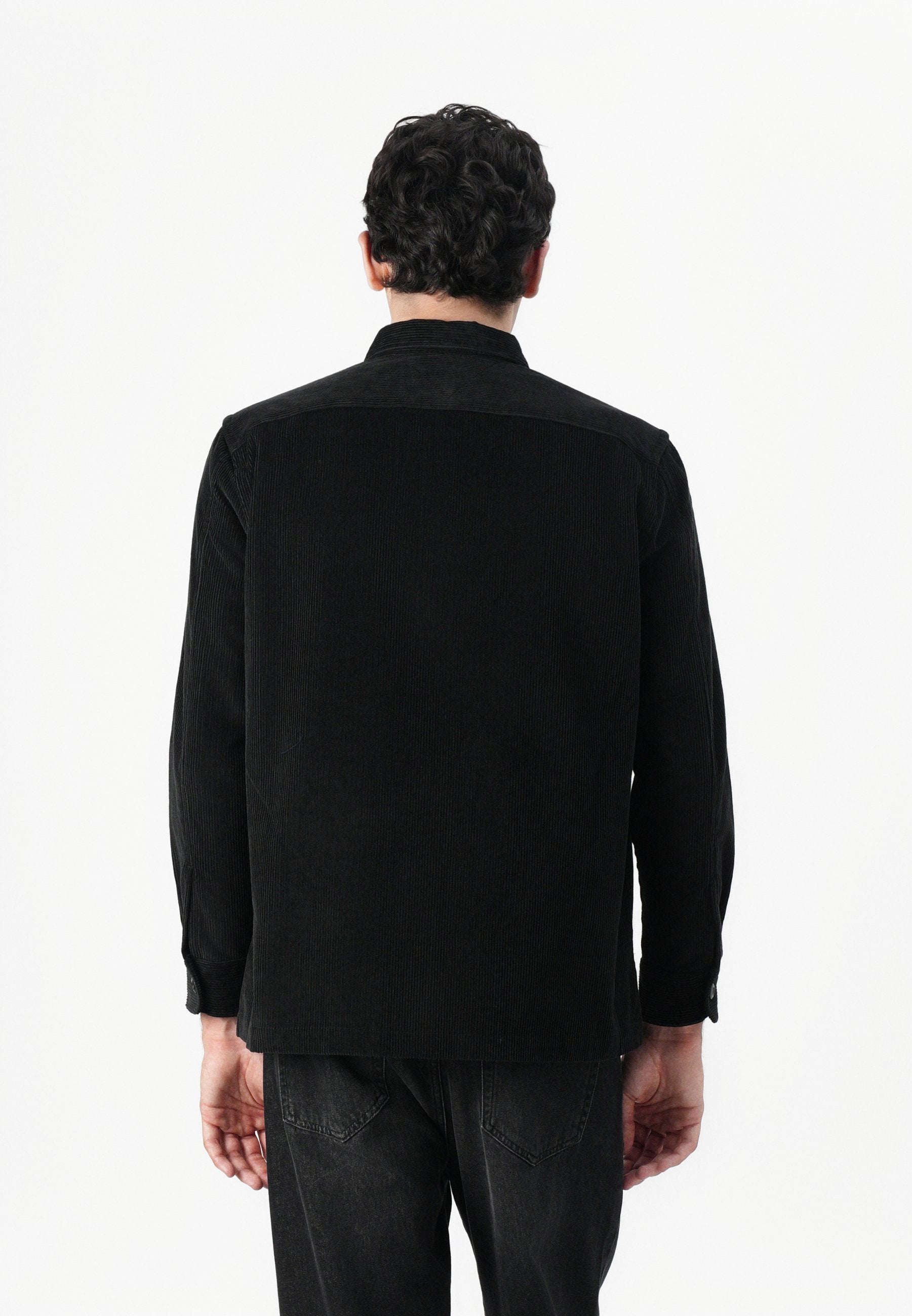 OVERSHIRT Media 4