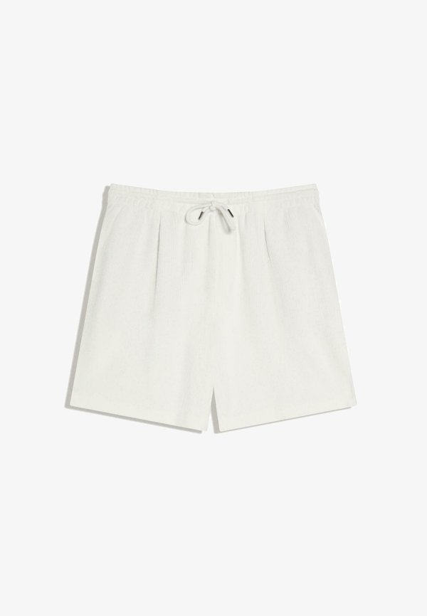 Bershka TEXTURED PLUSH - BERMUDA SHORTS 01397238 - Shorts - white