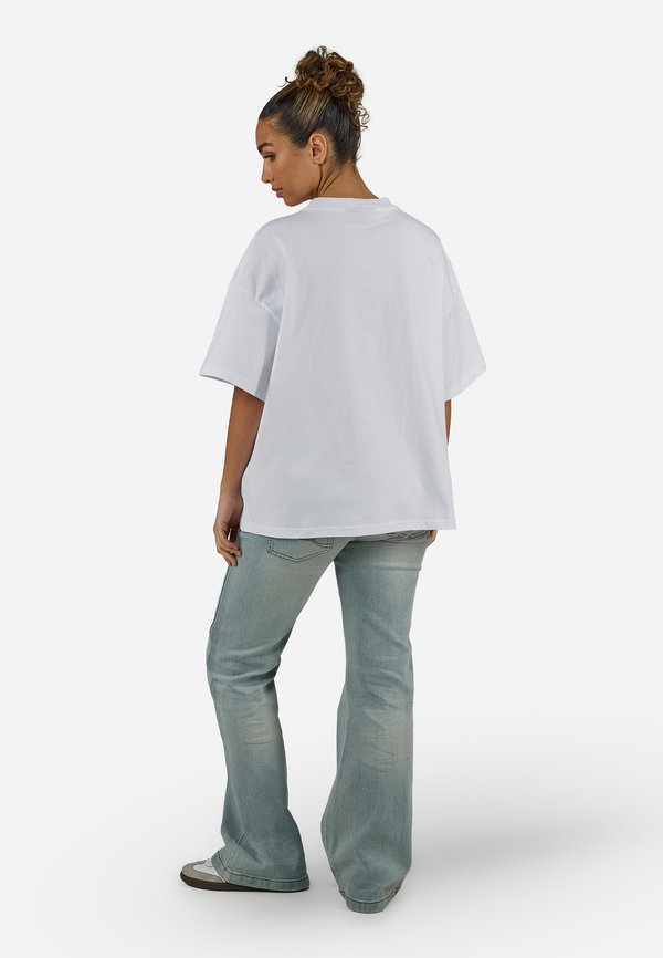 Pegador BRACY HEAVY OVERSIZED TEE