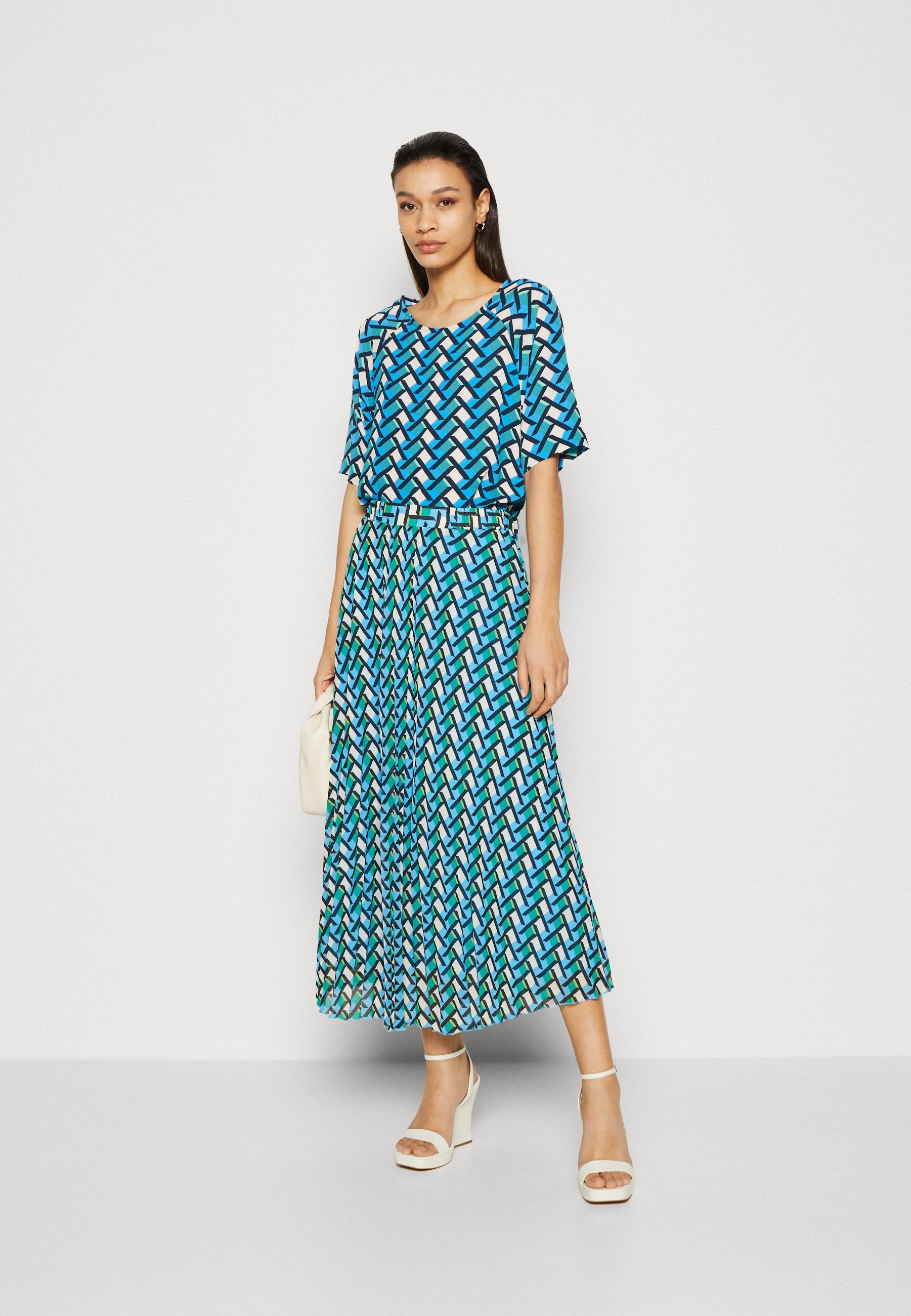 Marks & Spencer TEE