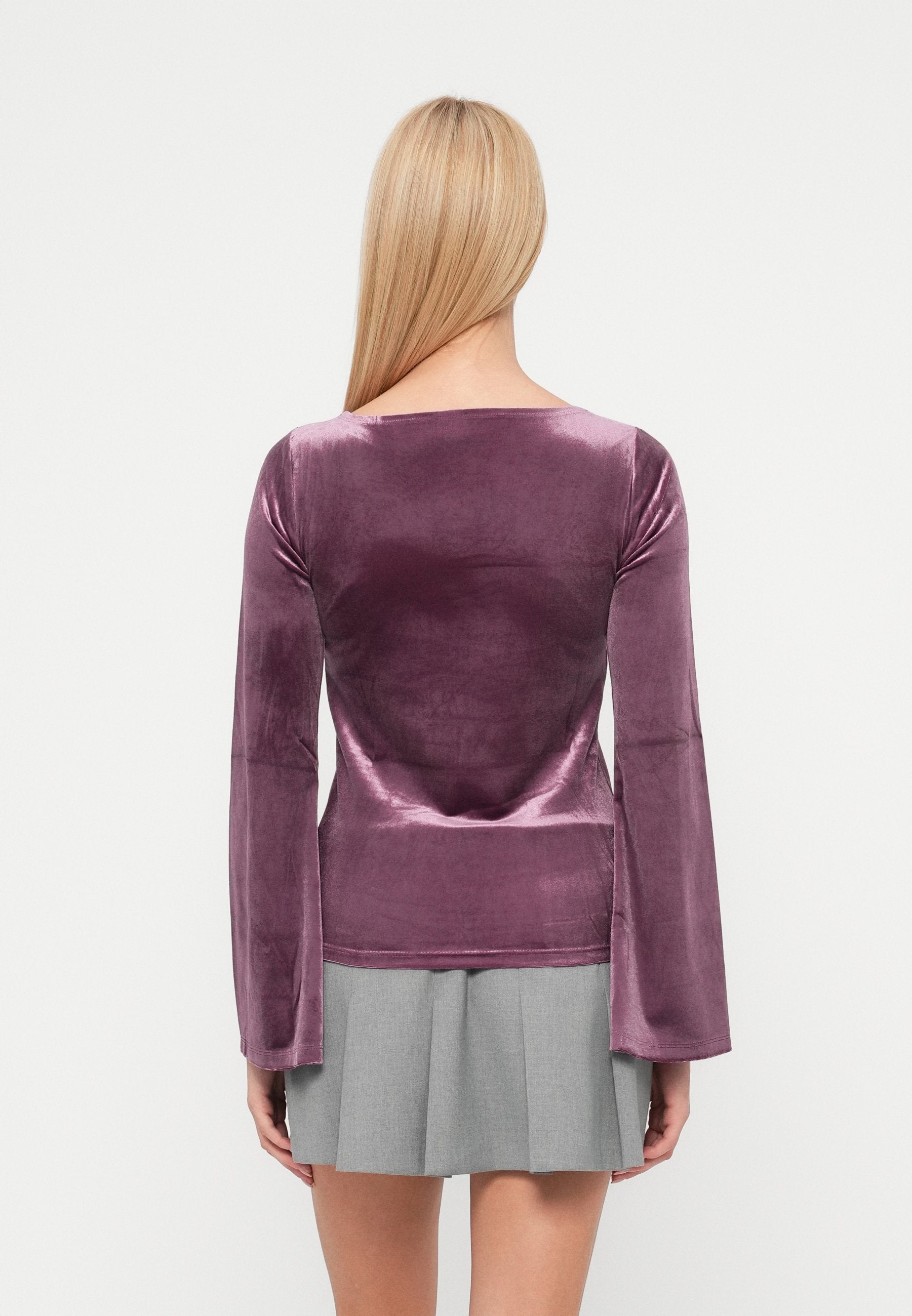 GAP BOATNECK BELL SLEEVE