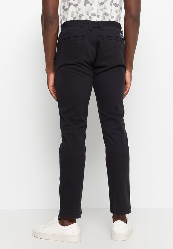 Ben Sherman SLIM FIT