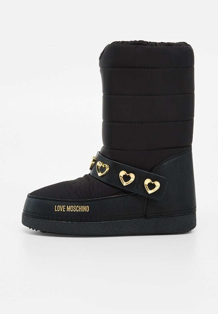 Love Moschino