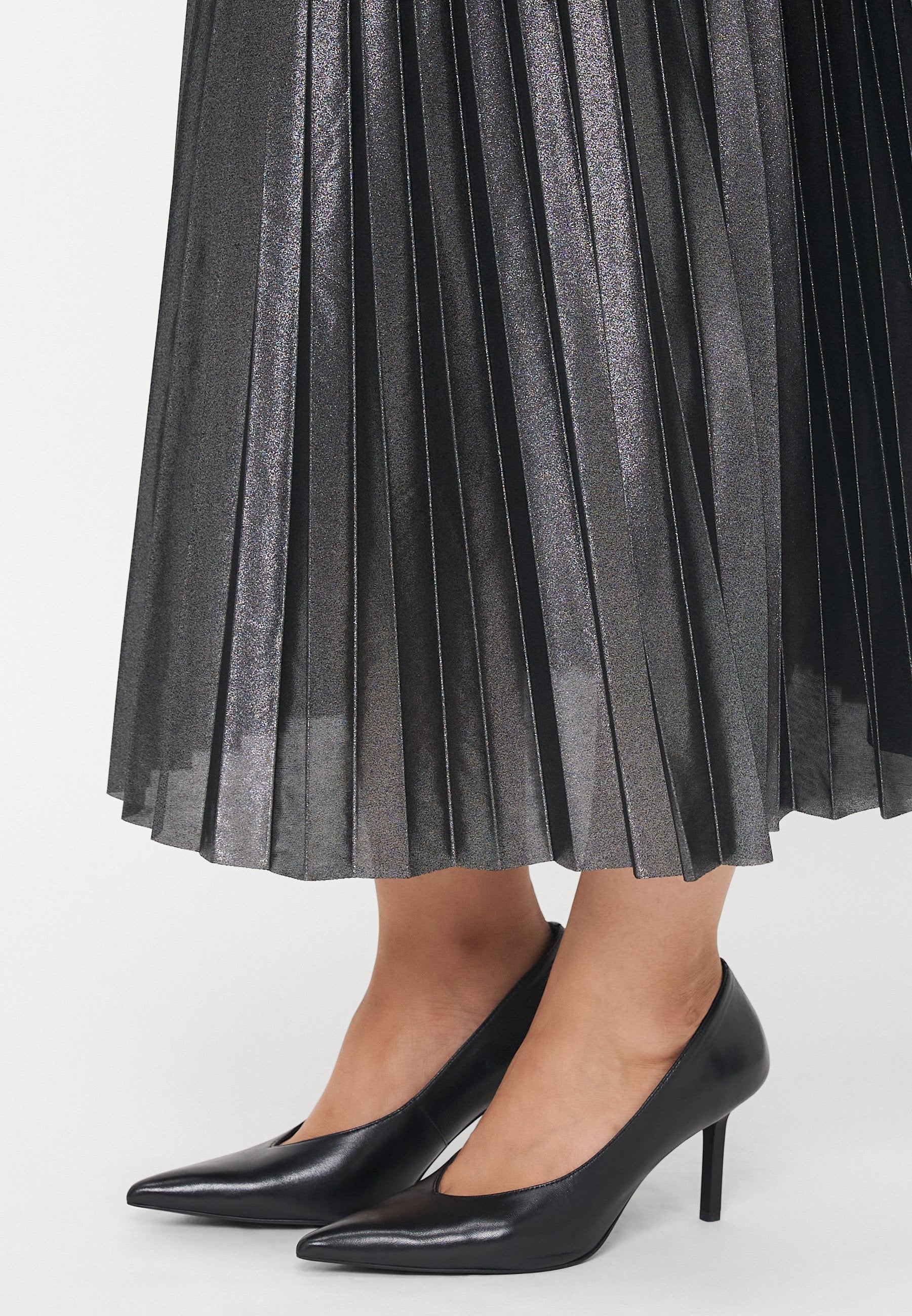 CARLYON PLEATED SHINE SKIRT Media 5
