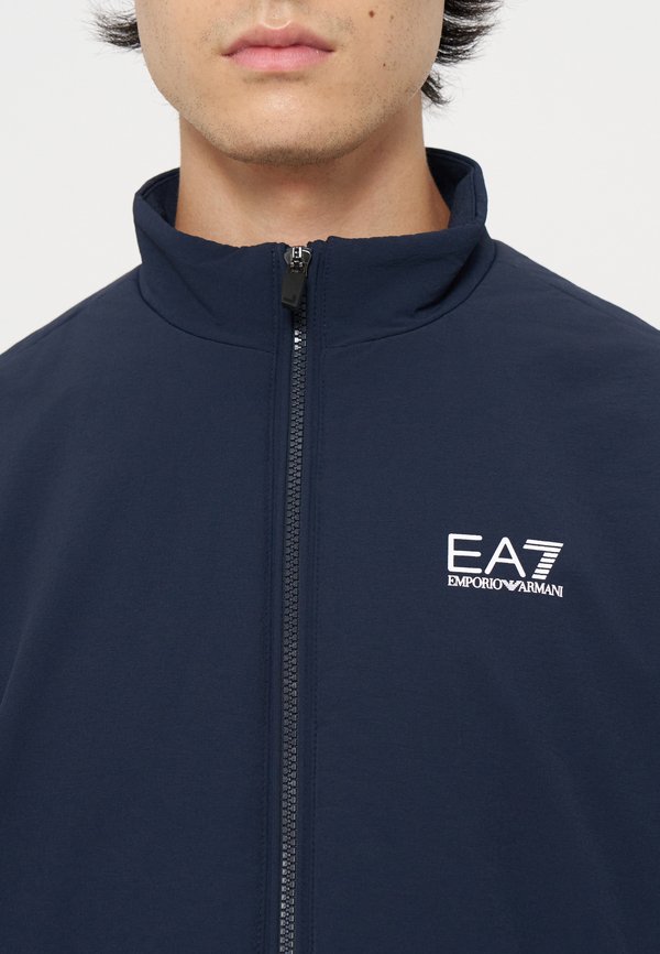 EA7 Emporio Armani