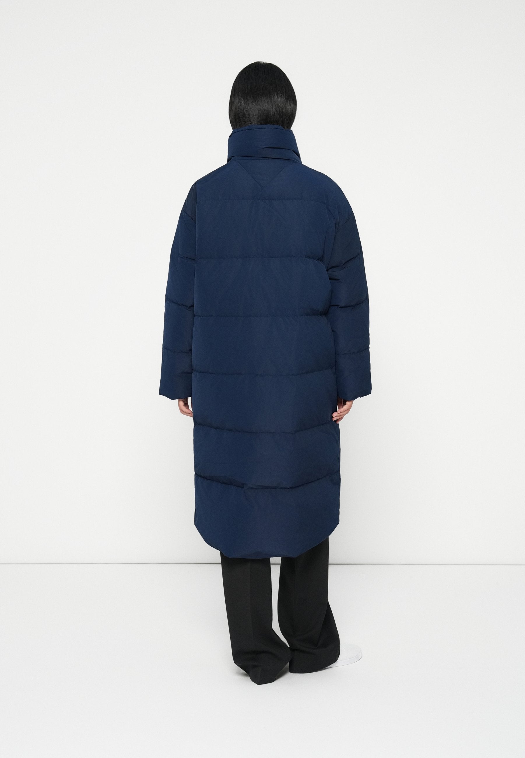 CREST COAT Media 4