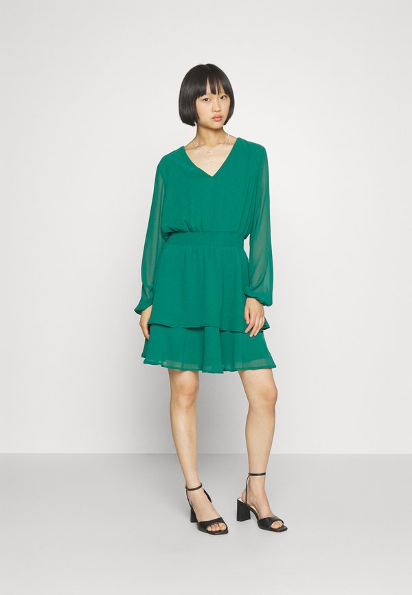VILA Petite VIANNIKA V NECK DRESS