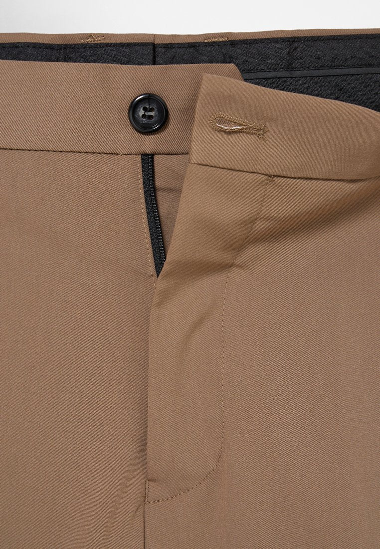 RELAXED FIT Media 9