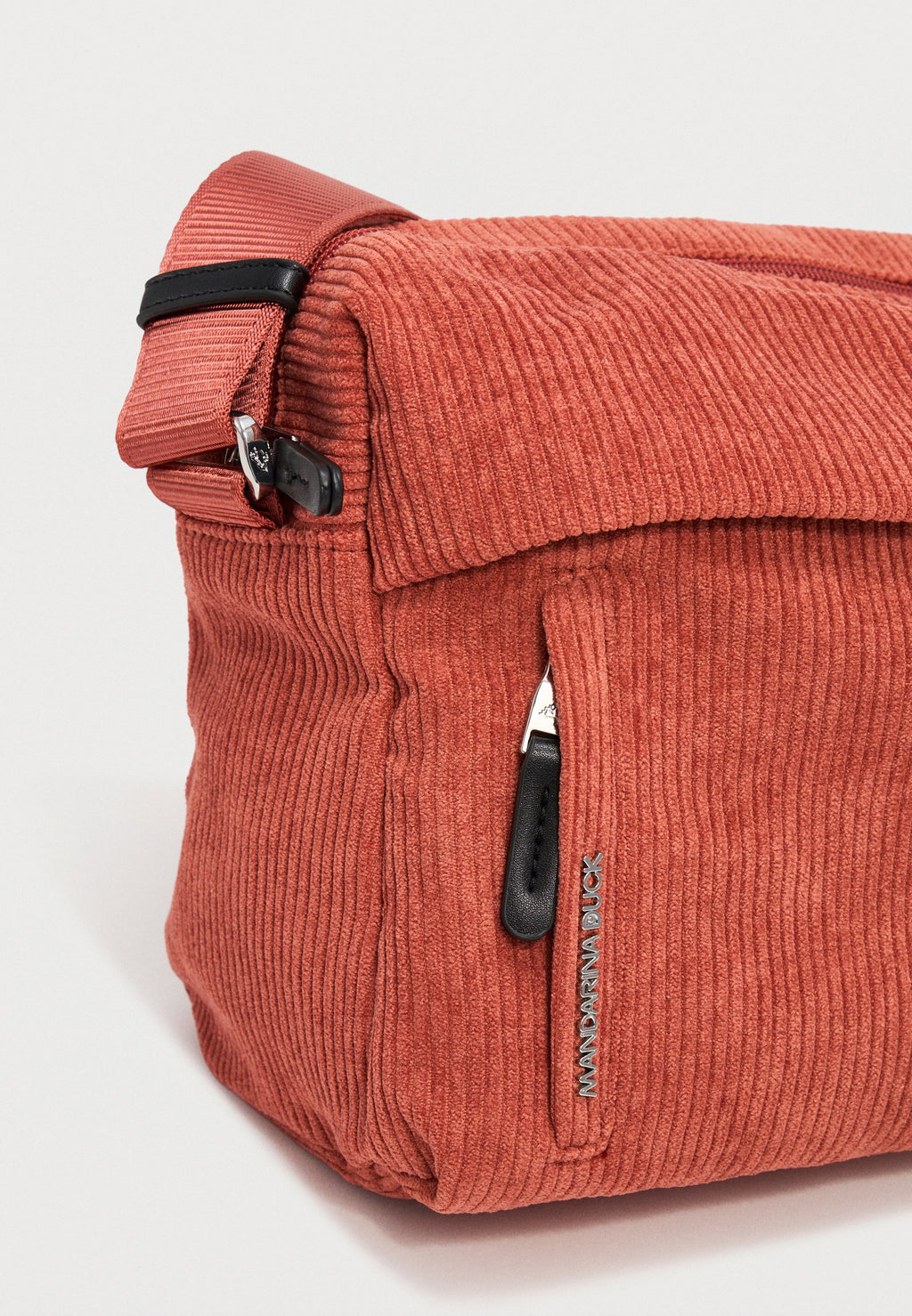 Mandarina Duck