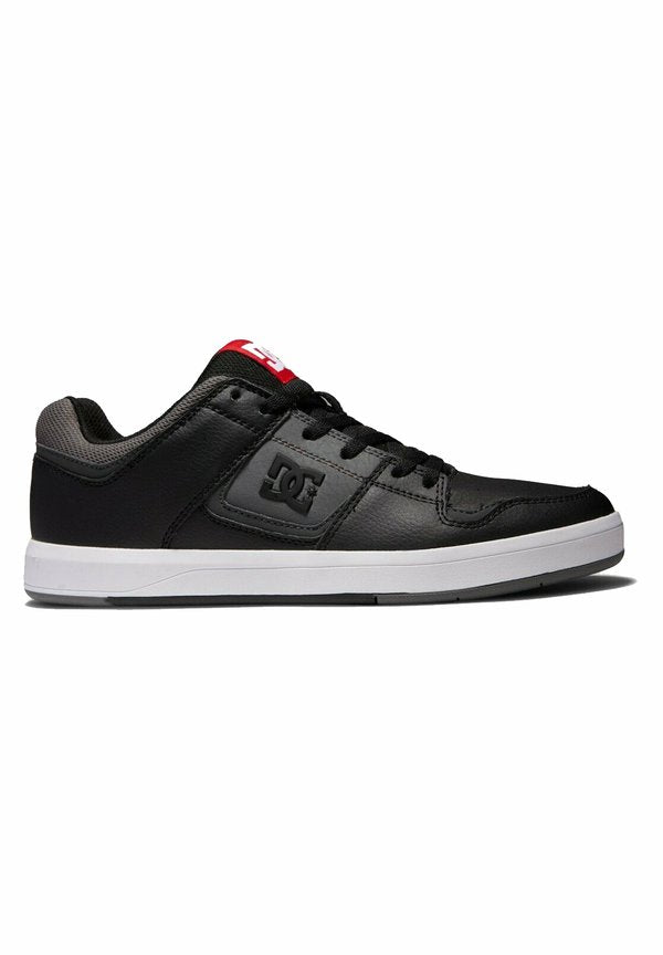DC Shoes