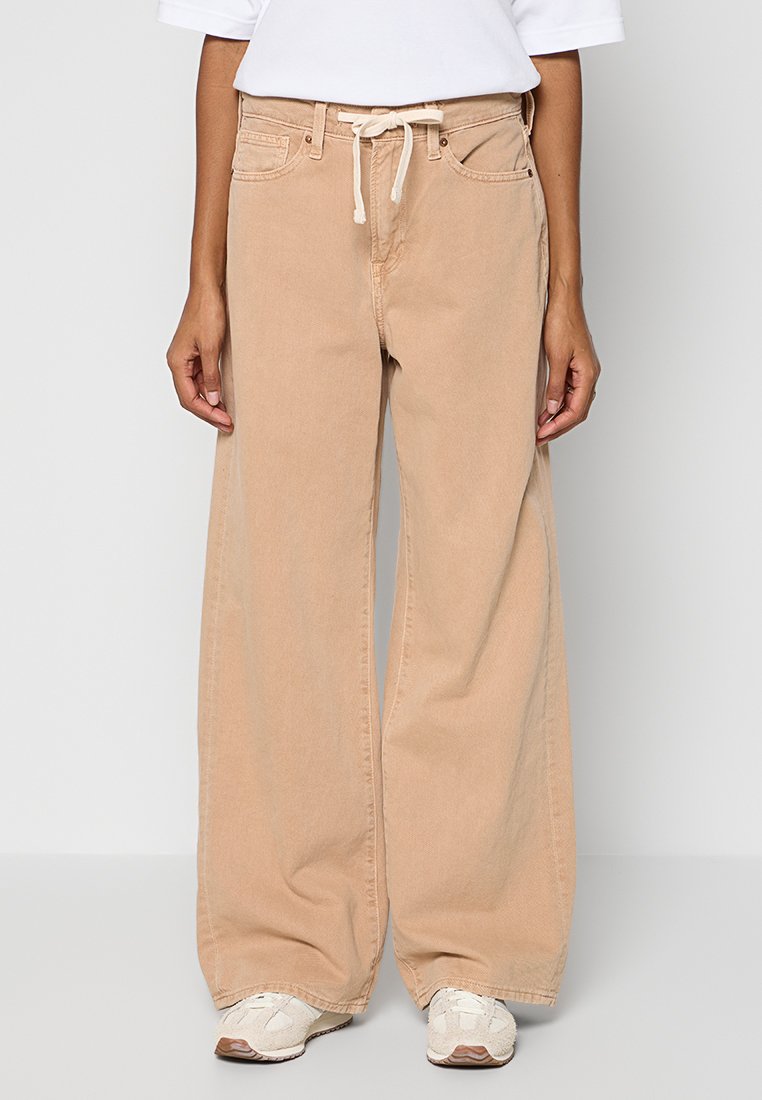 GAP NEW SAND