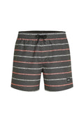Graue Badehose mit horizontalen Streifen in Rot und Weiß. Sie verfügt über einen elastischen Bund mit einem schwarzen Kordelzug und einem Logopatch an der Seite.