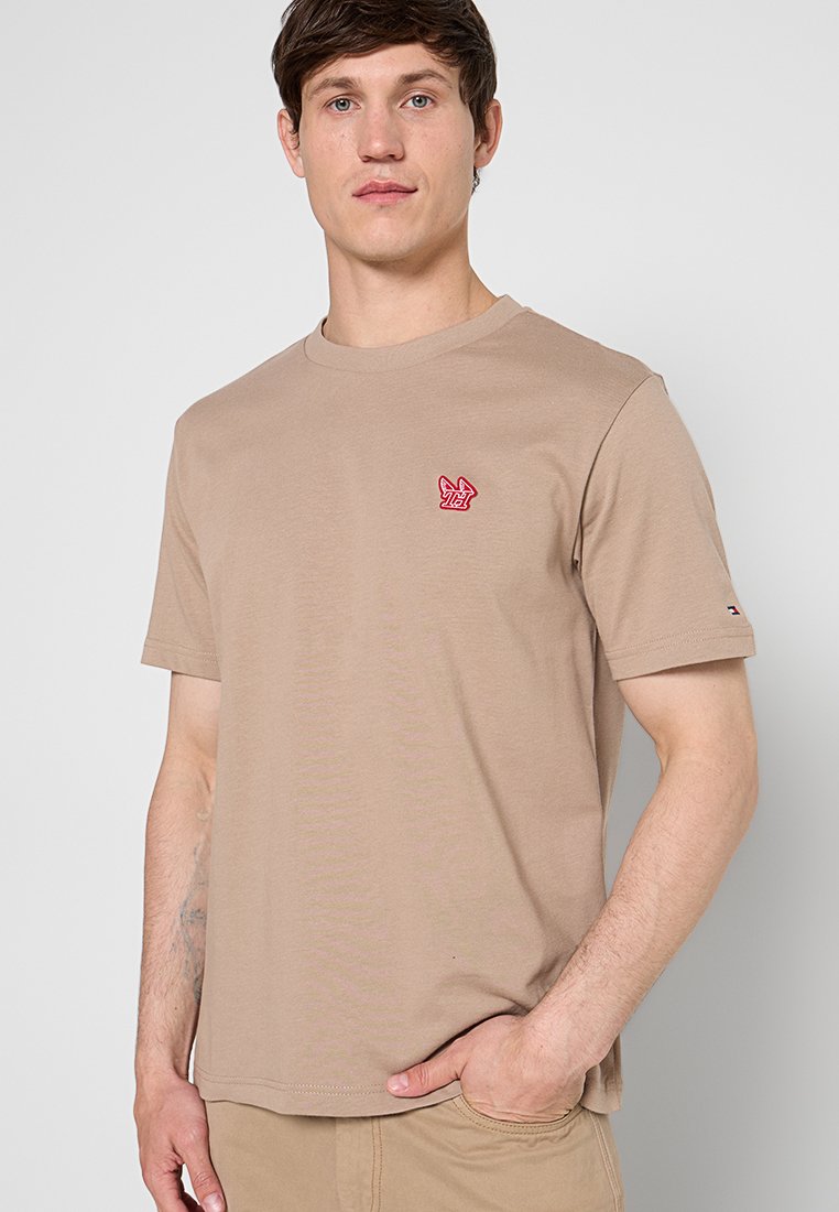 Tommy Hilfiger T-Shirt basic Media 4