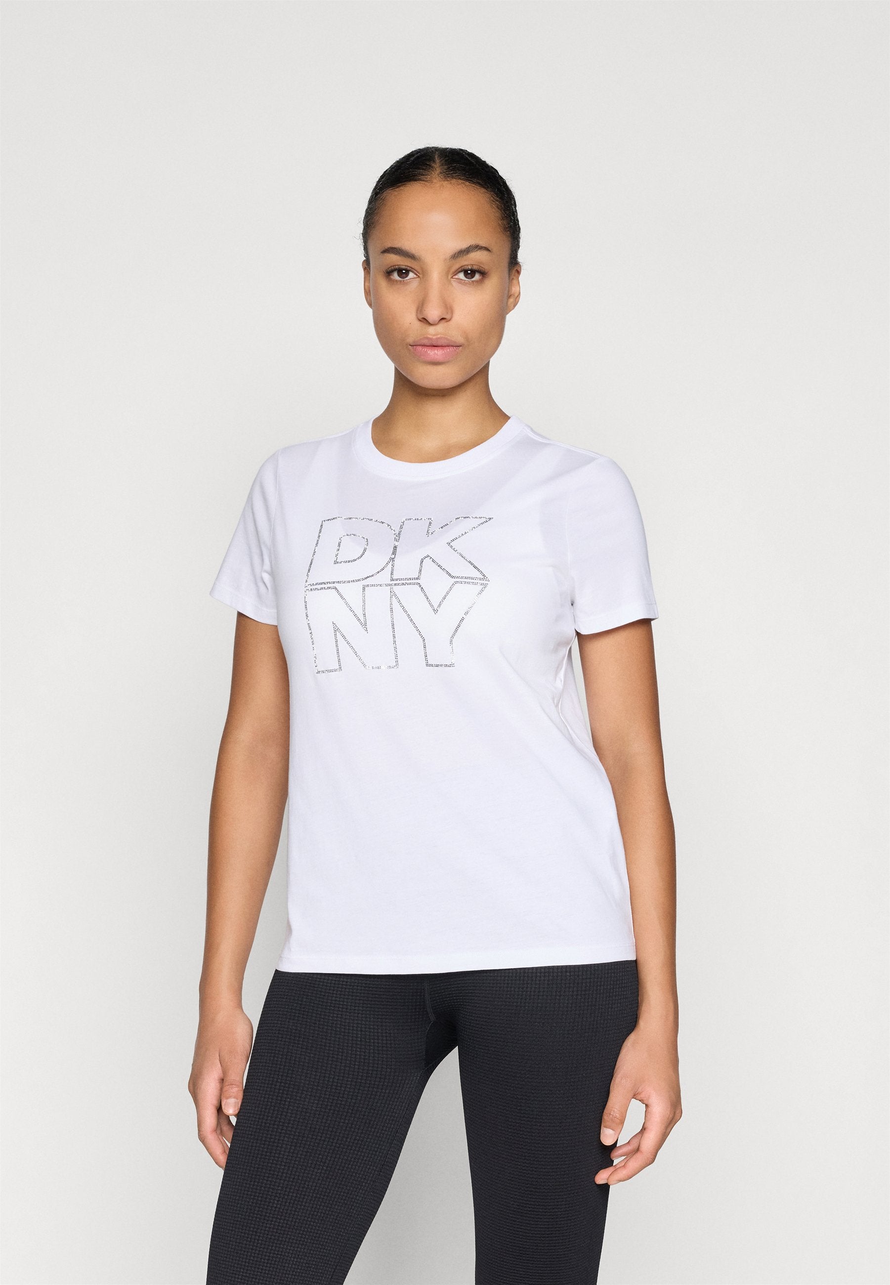 DKNY DOUBLE OUTLINE RHINESTONE LOGO SHORT SLEEVE RELAXED FIT CREW NECK TEE