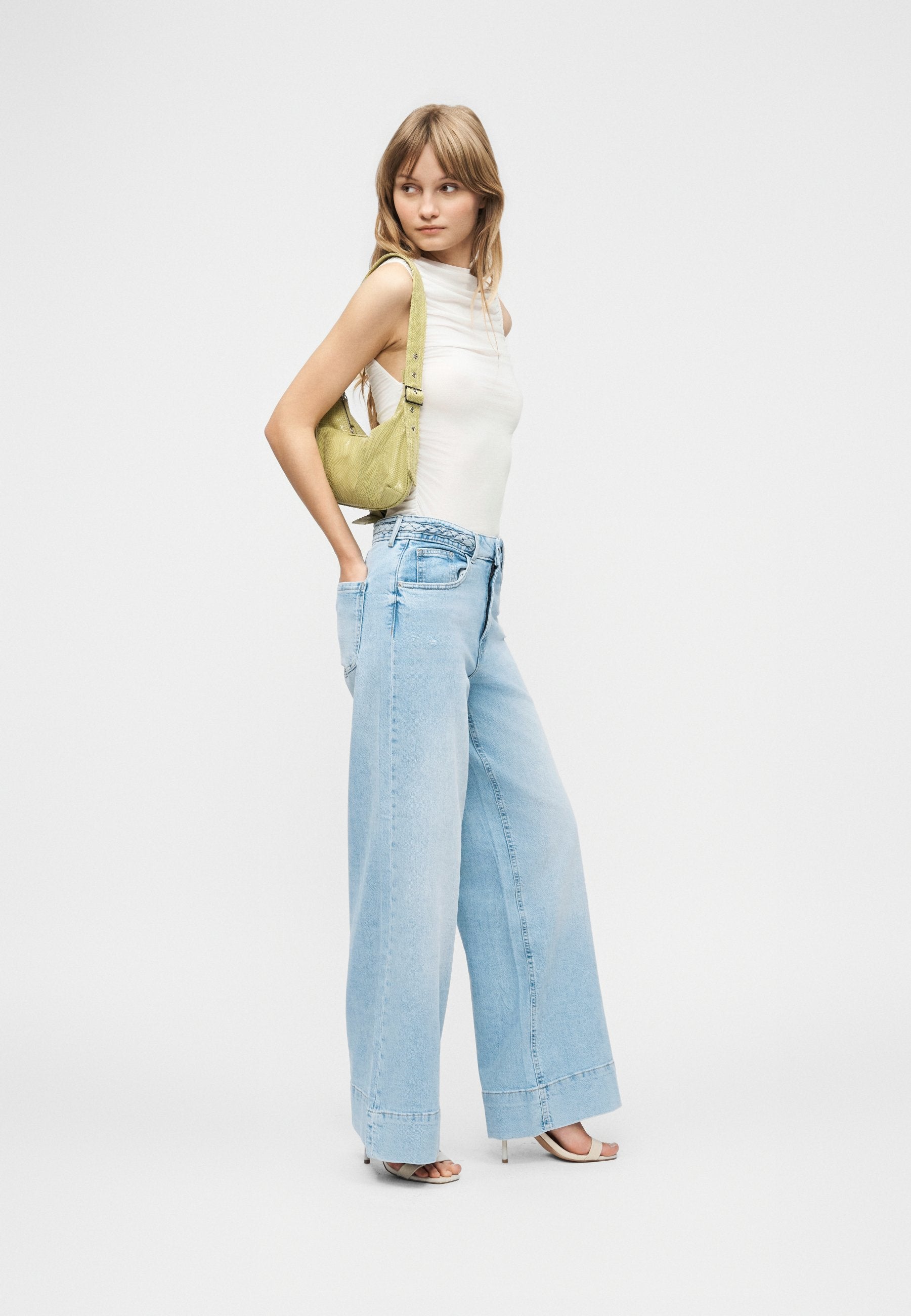 Wide-fit ONLJUICY High waist Wide Leg Fit Media 2