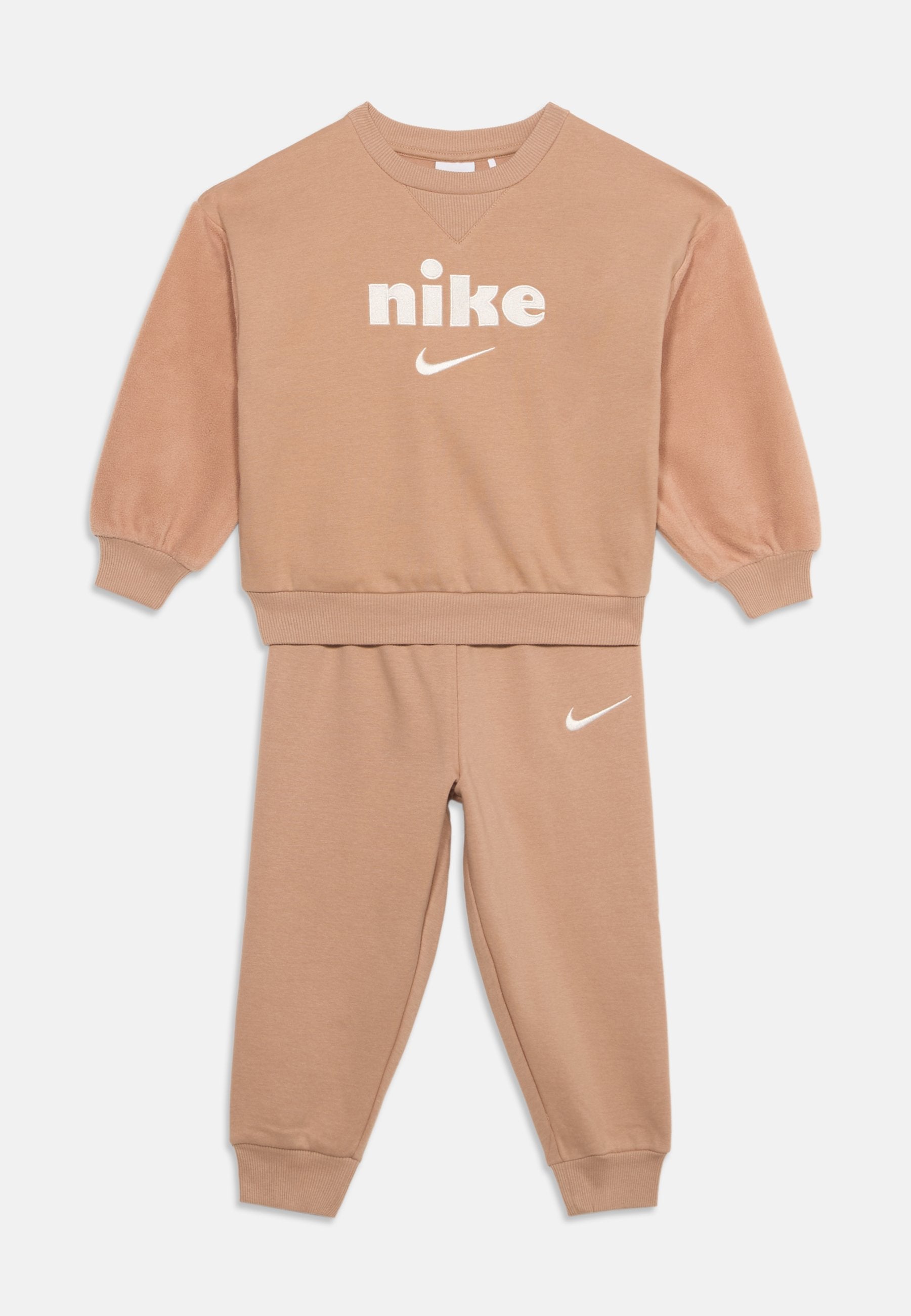 Nike Sportswear SET