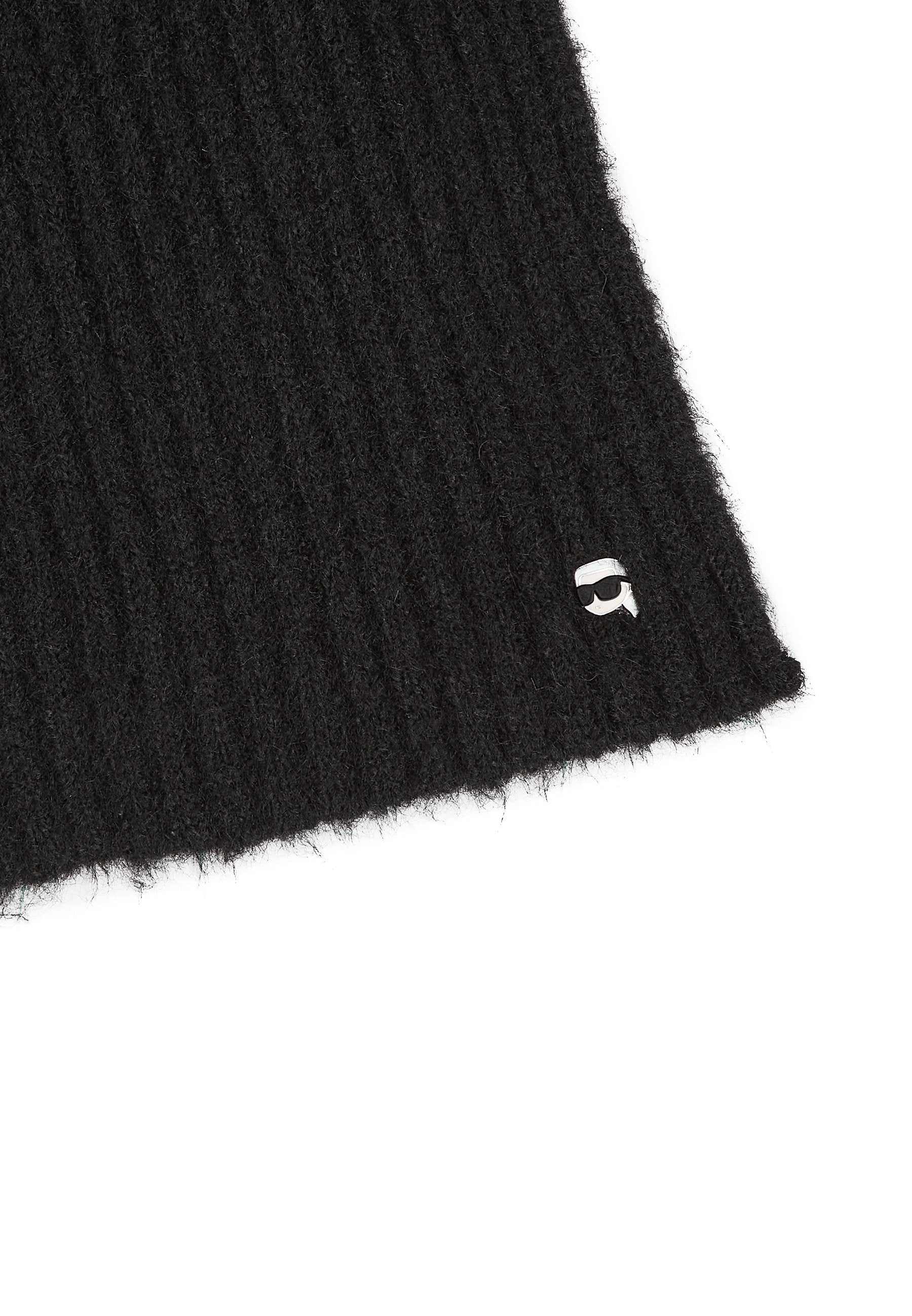 IKON PIN SCARF Media 5